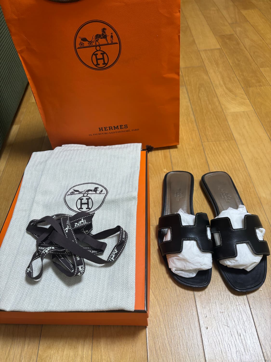 에르메스 오란 샌들 블랙 35.5 상품이미지1