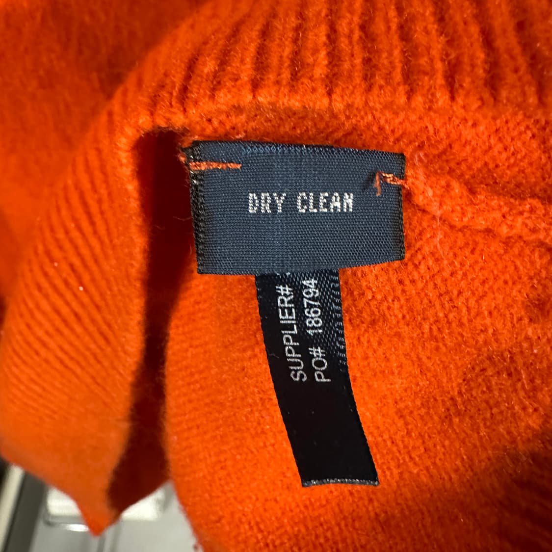 폴로 램스울 브이넥 니트 상품이미지4