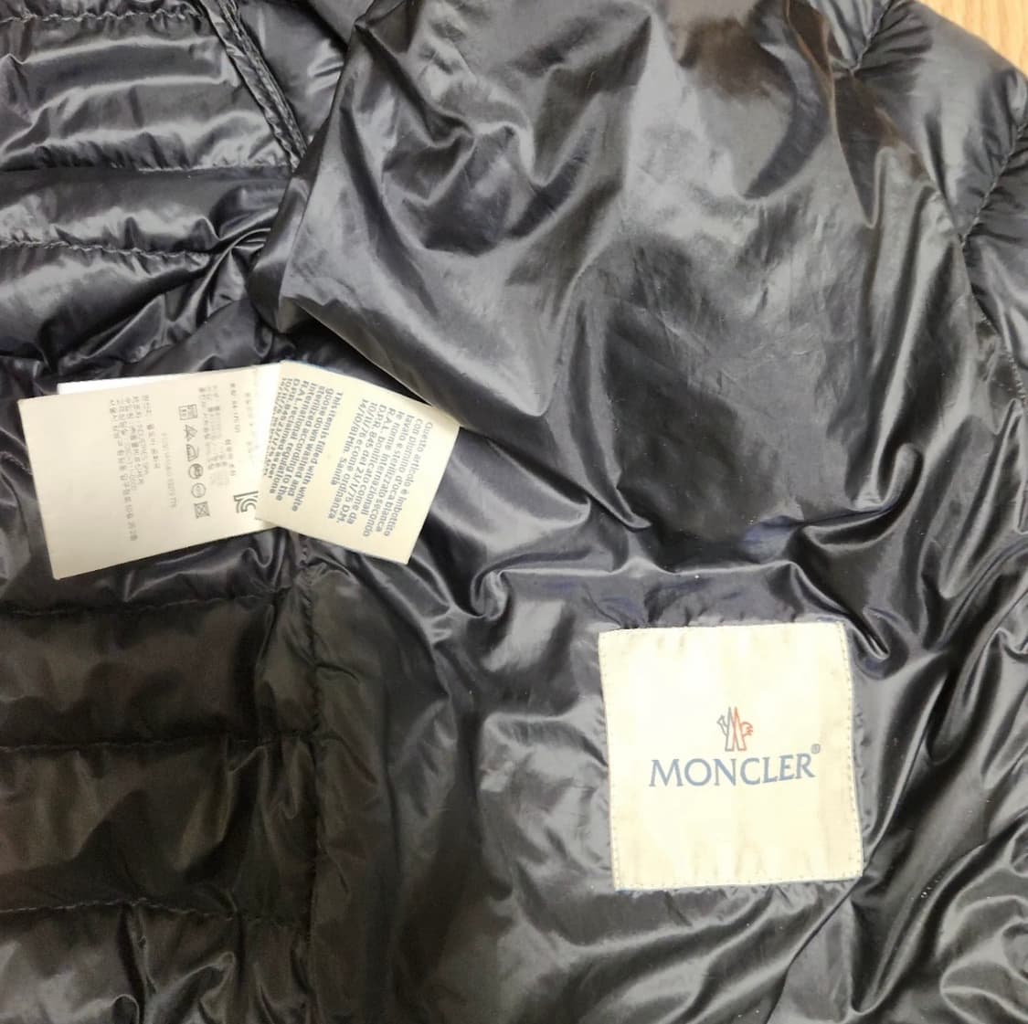 몽클레어 RENALD 경량패딩 2 상품이미지4