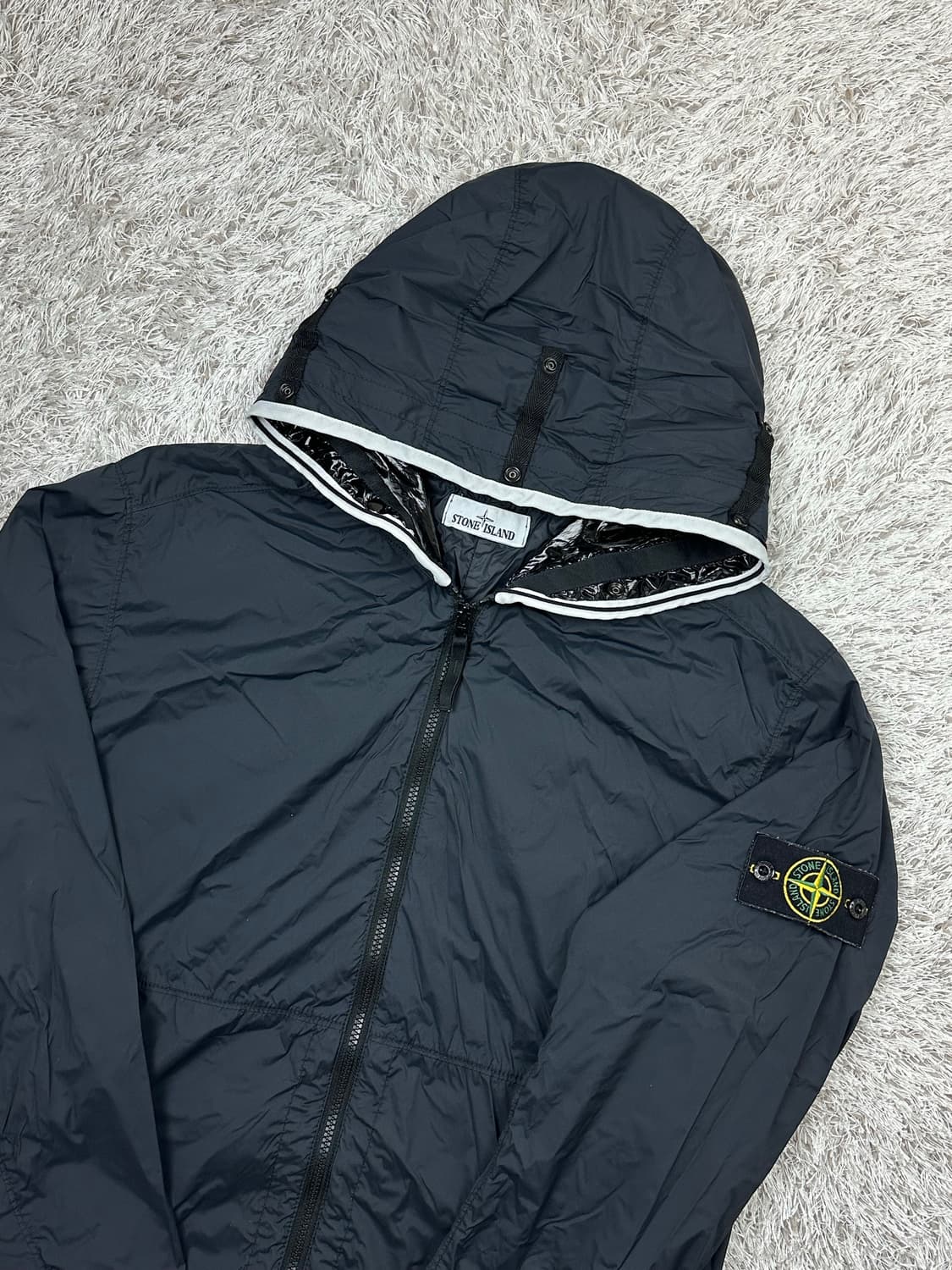 [L] 정품 스톤아일랜드 22SS 스킨터치 나일론 TC 후드 바람막이 상품이미지1