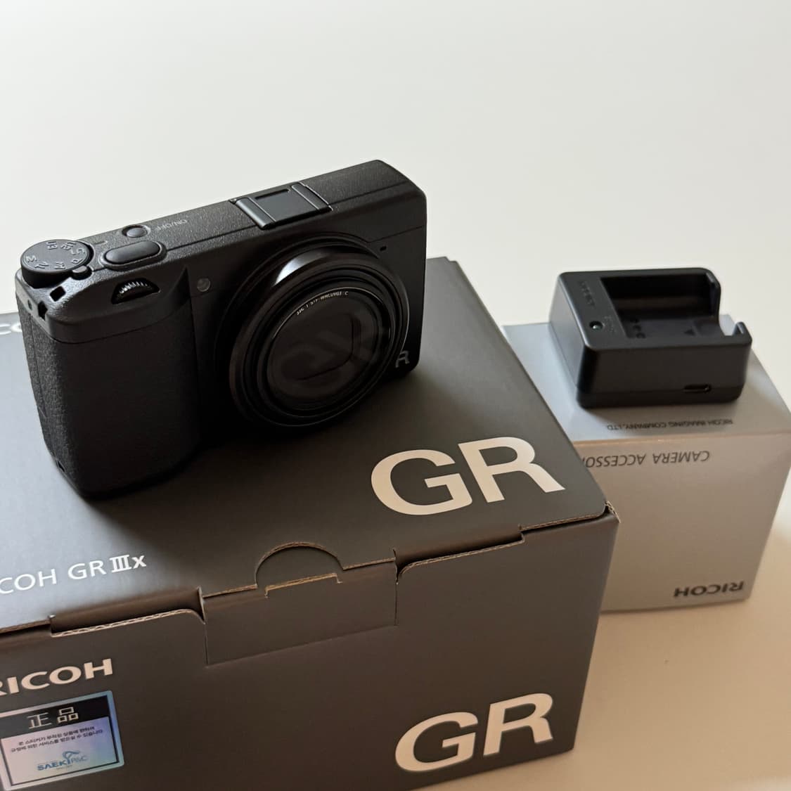 리코 GR3x + 정품 충전기 상품이미지1