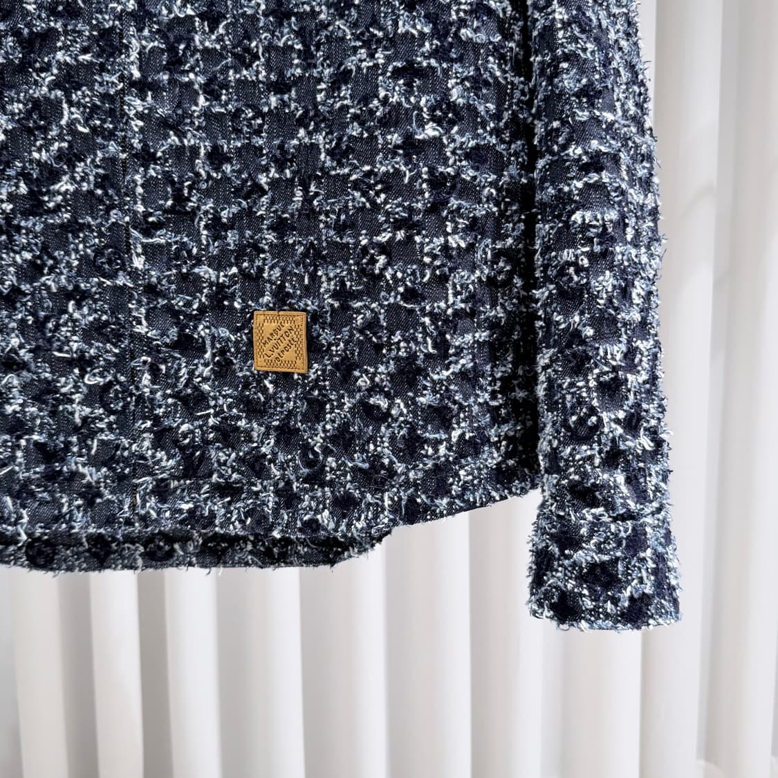 (S/50,32) / 루이비통 신상 플록드 모노그램 데님 셋업 상품이미지3