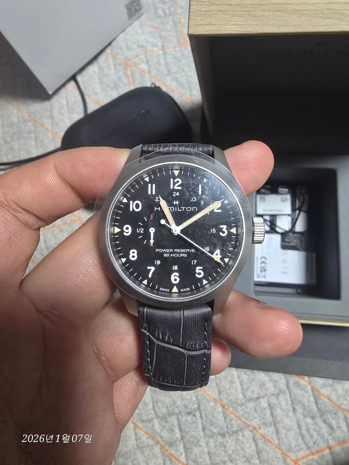 해밀턴 카키필드 메카니컬 파워리저브 40mm 상품이미지4