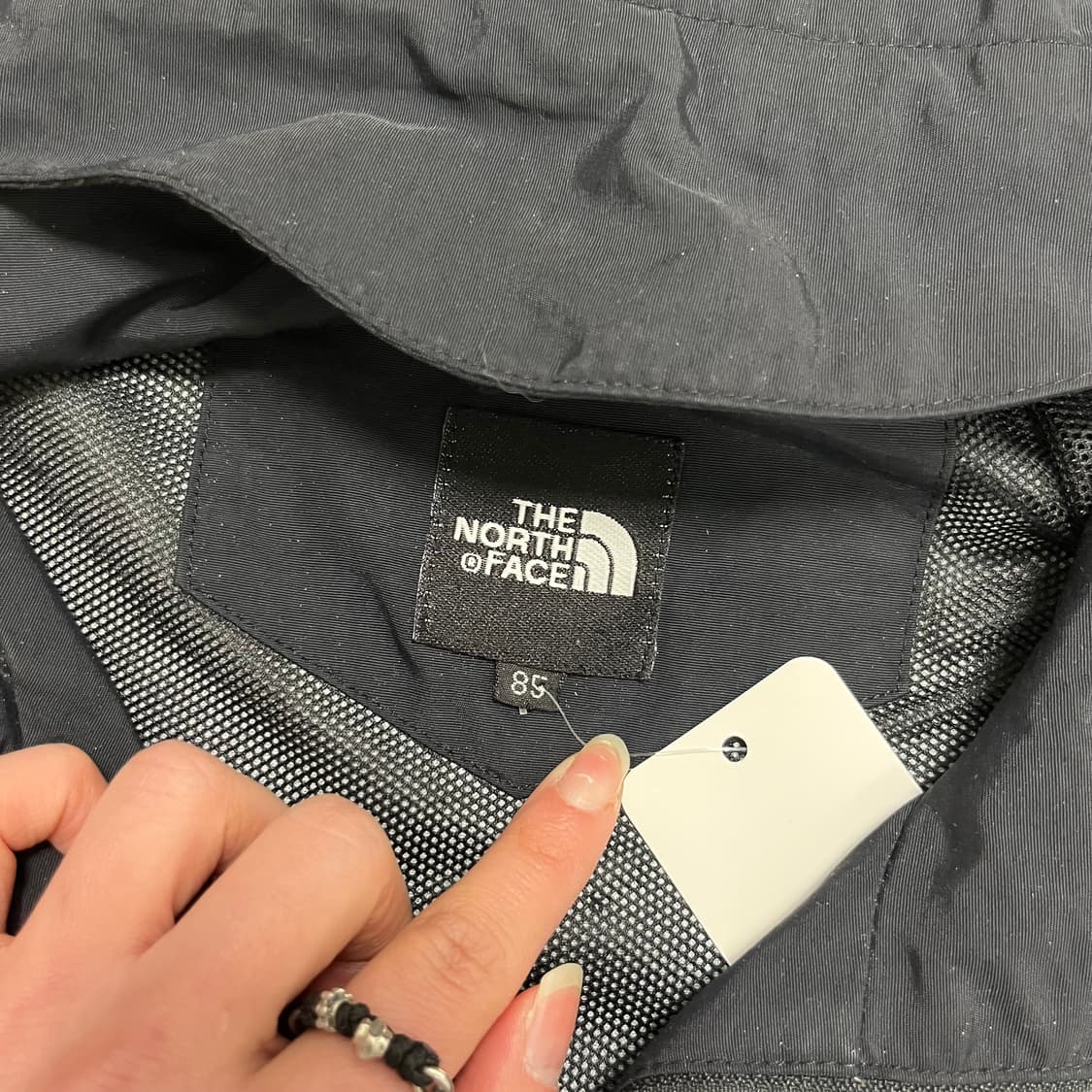 The North Face windbreaker 상품이미지6