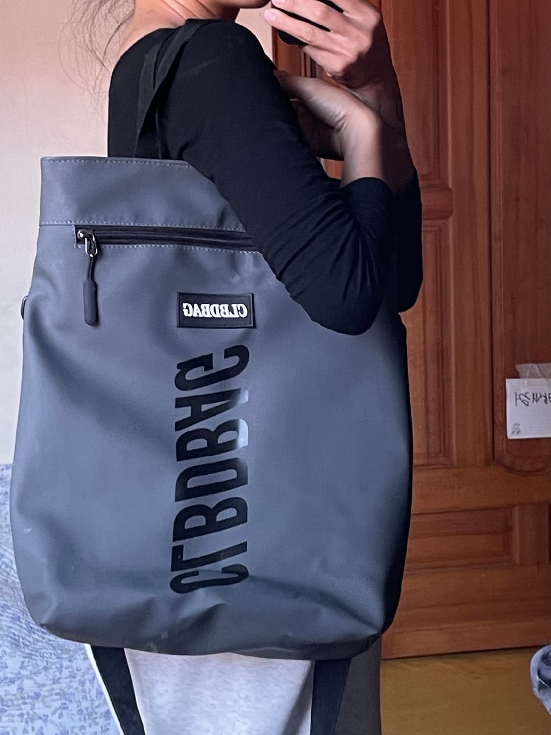 다용도 그레이 크로스백겸용 토트백 상품이미지2