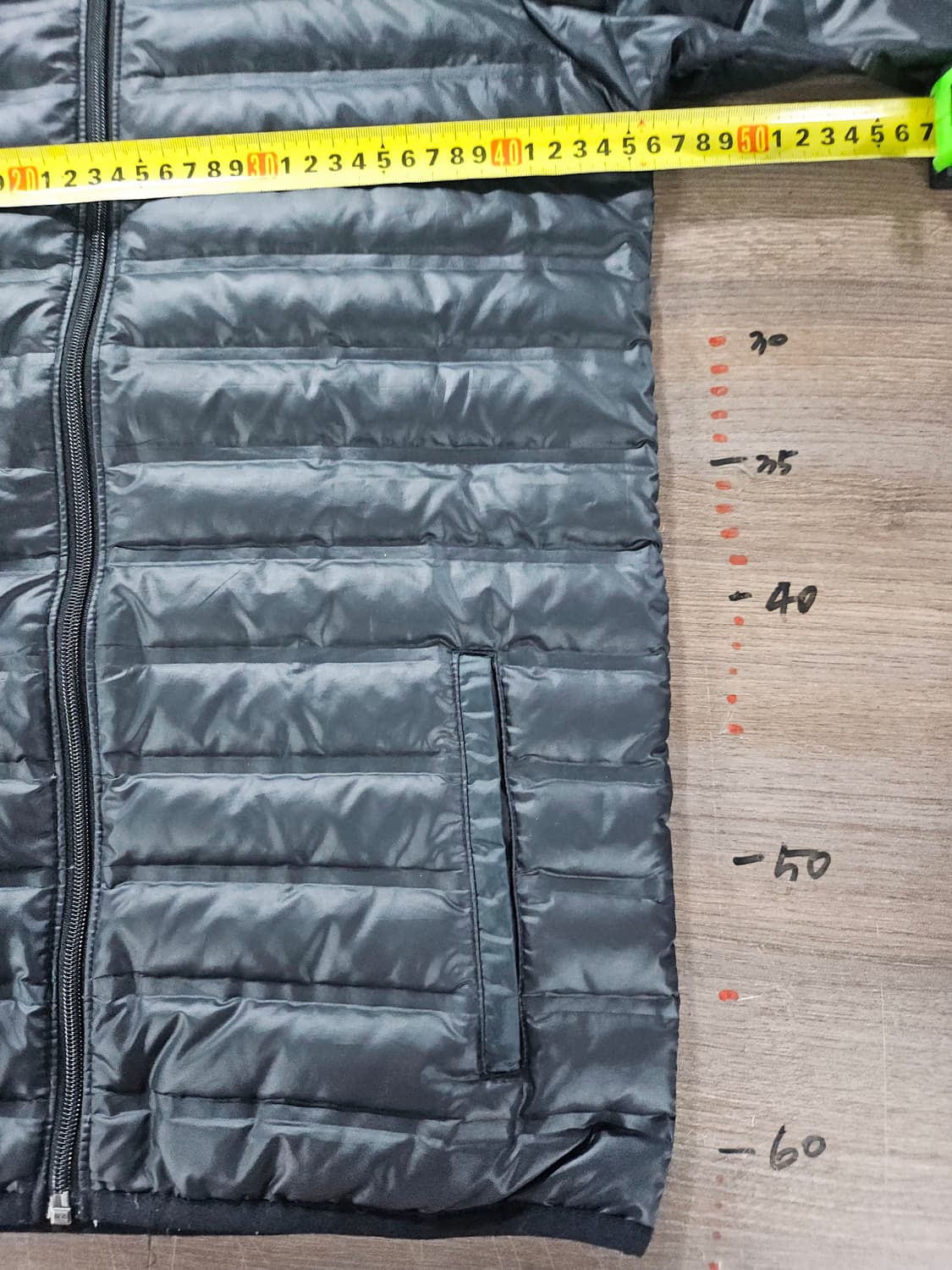 컬럼비아 블랙 경량 패딩 후드 점퍼  90 상품이미지5