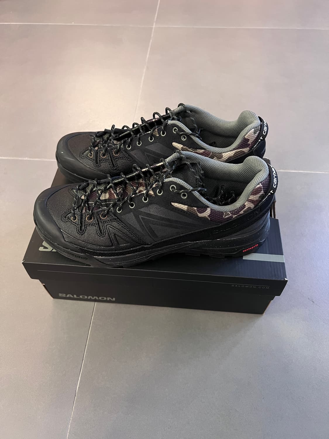 살로몬 x 칼하트 X-alp 265사이즈 팝니다. 상품이미지2