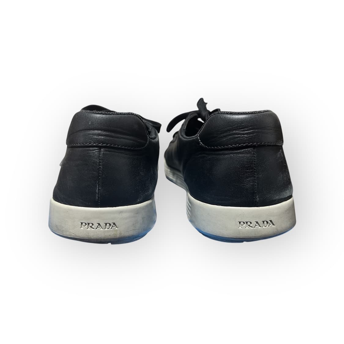 [265] 프라다 블랙 레더 스니커즈 상품이미지3