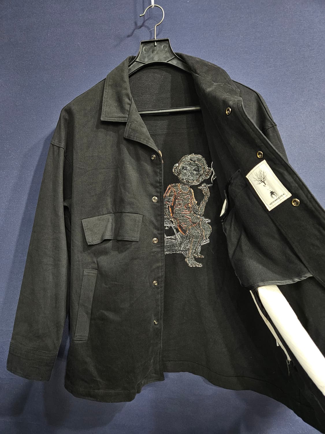 셉템버필름 자수 블랙 남성 오버핏 100~105 자켓  상품이미지8