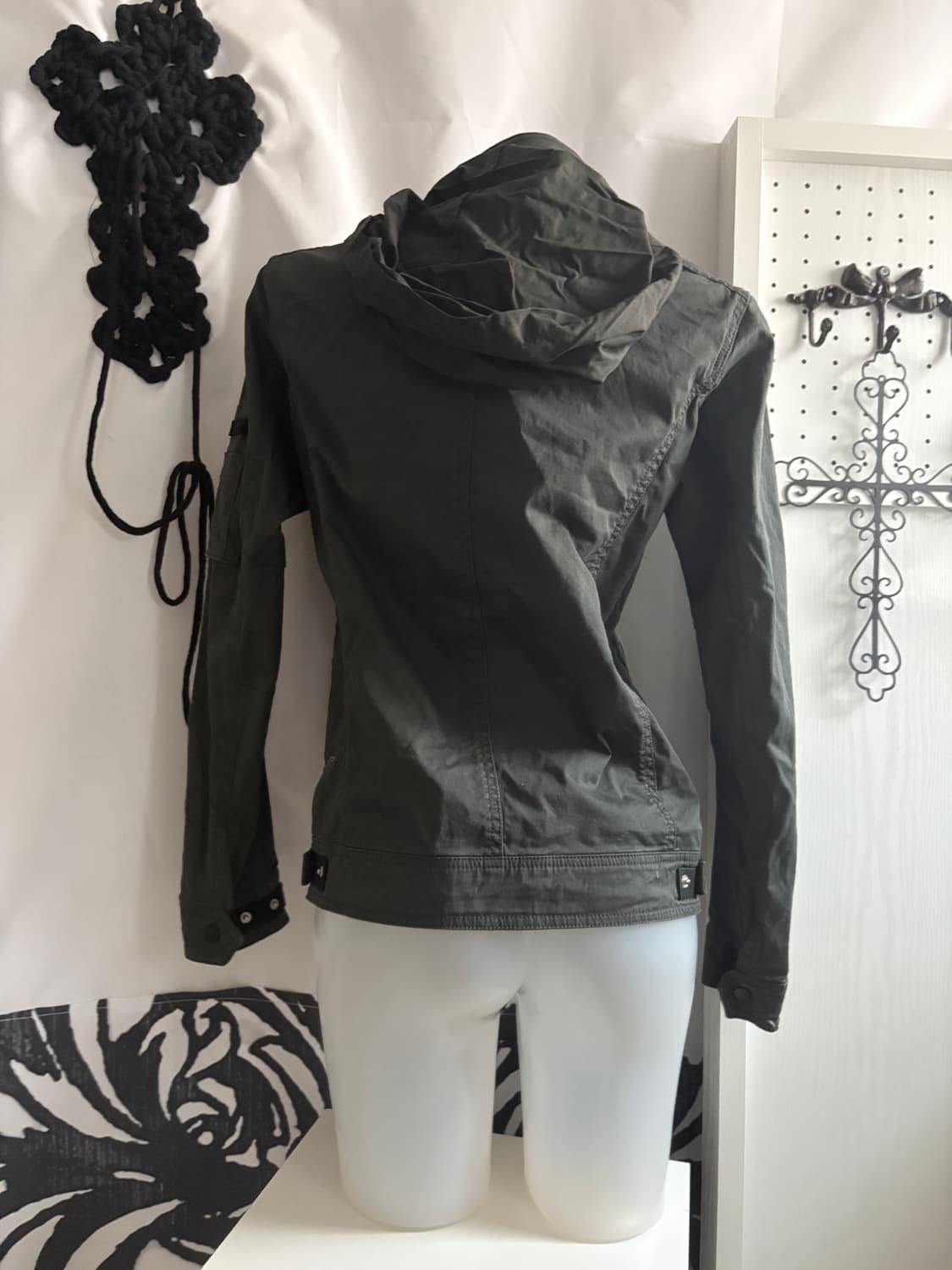 • Dark Khaki High Neck Hooded Jacket 상품이미지5