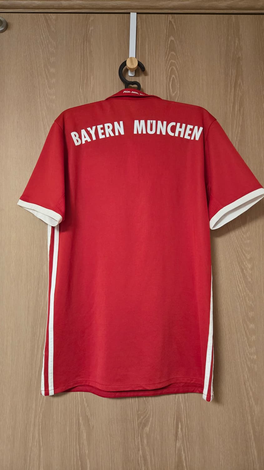 바이에른 뮌헨 16-17 홈 유니폼 상품이미지2