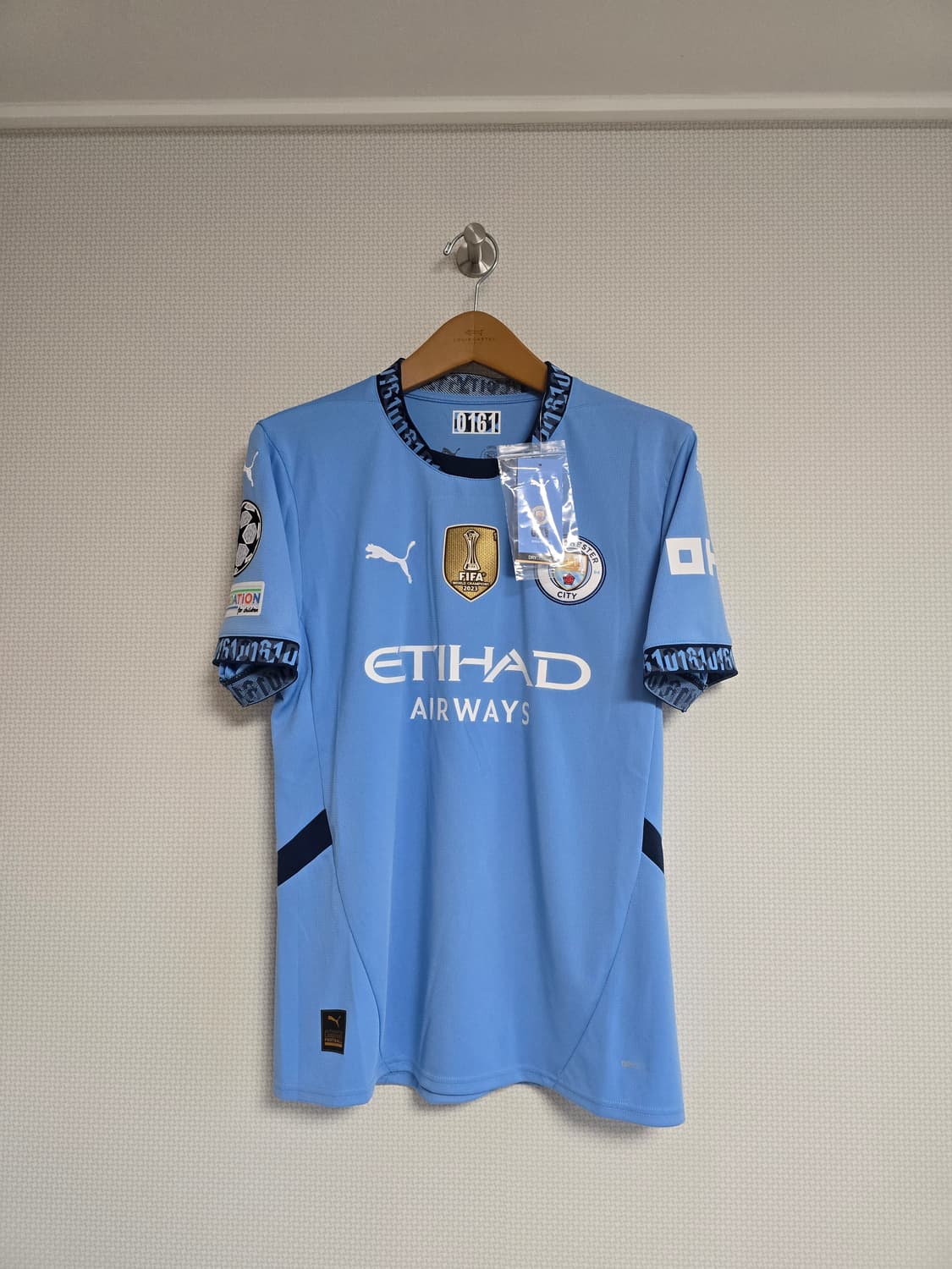 24-25 맨체스터 시티 홈 유니폼 엘링 홀란드 상품이미지2