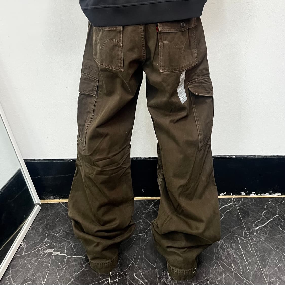 리바이스 더블포켓 카고 루즈스트레이트 팬츠 브라운 상품이미지3