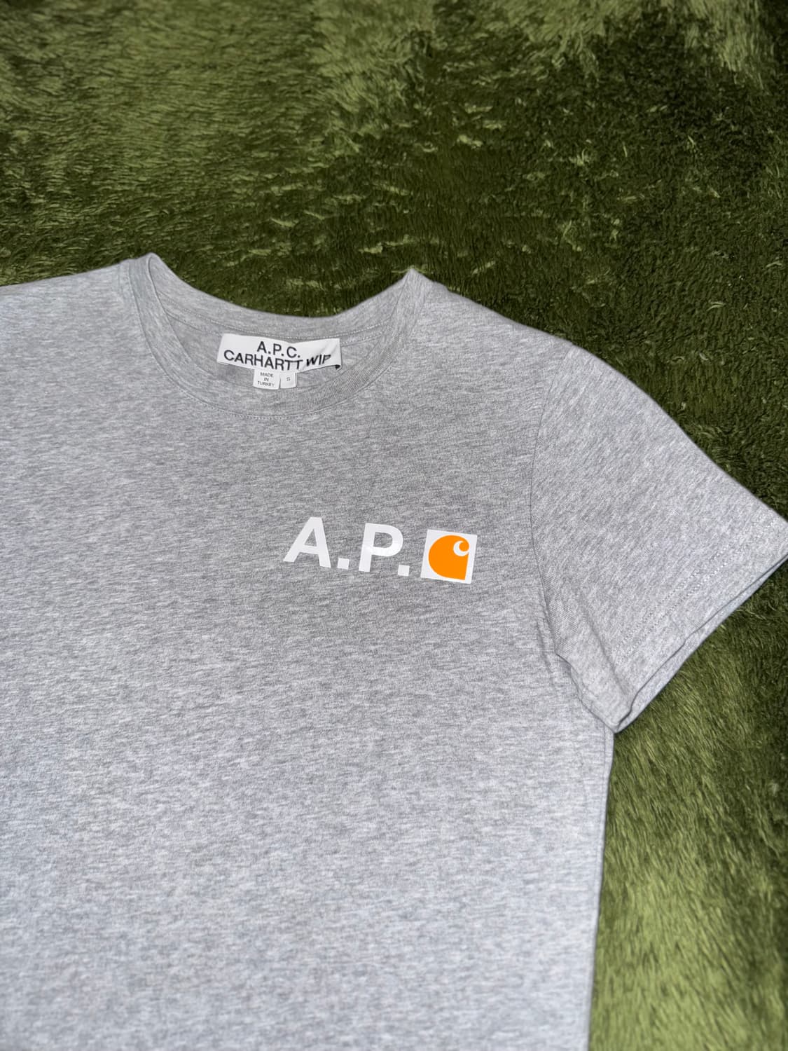 [S] Carhartt WIP X A.P.C. 칼하트 아페쎄 로고 티셔츠 상품이미지2