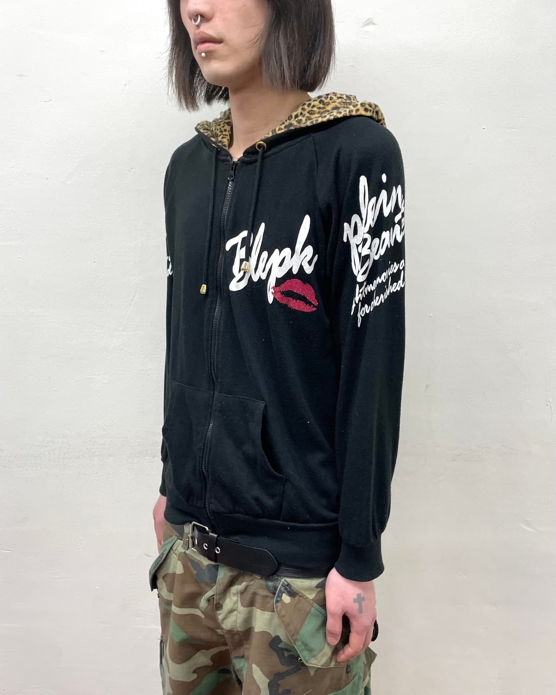 Big Lip Leopard Black Hoodie Zip-Up 상품이미지3