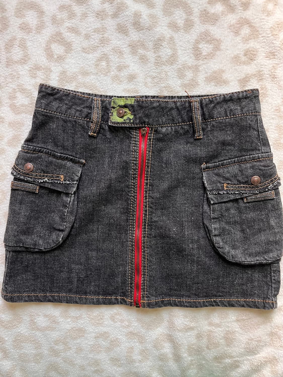 Bean Pole Pocket dark denim skirt 상품이미지1