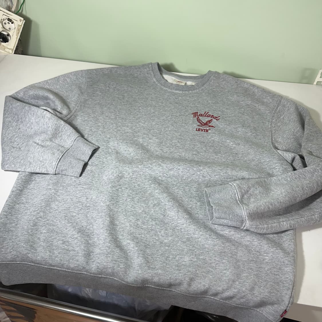 L 105 리바이스 그레이 릴렉스핏 청둥오리자수 mallard 스웻 맨투 상품이미지3