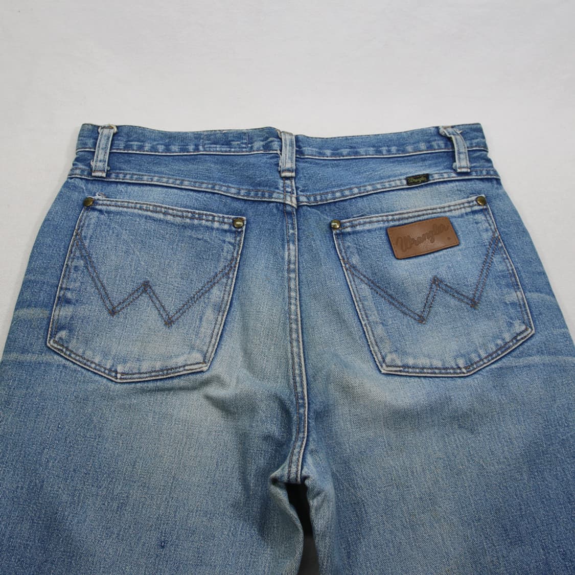 (착용컷) 90's Wrangler 데님 팬츠 (남성용 31.5) 상품이미지9