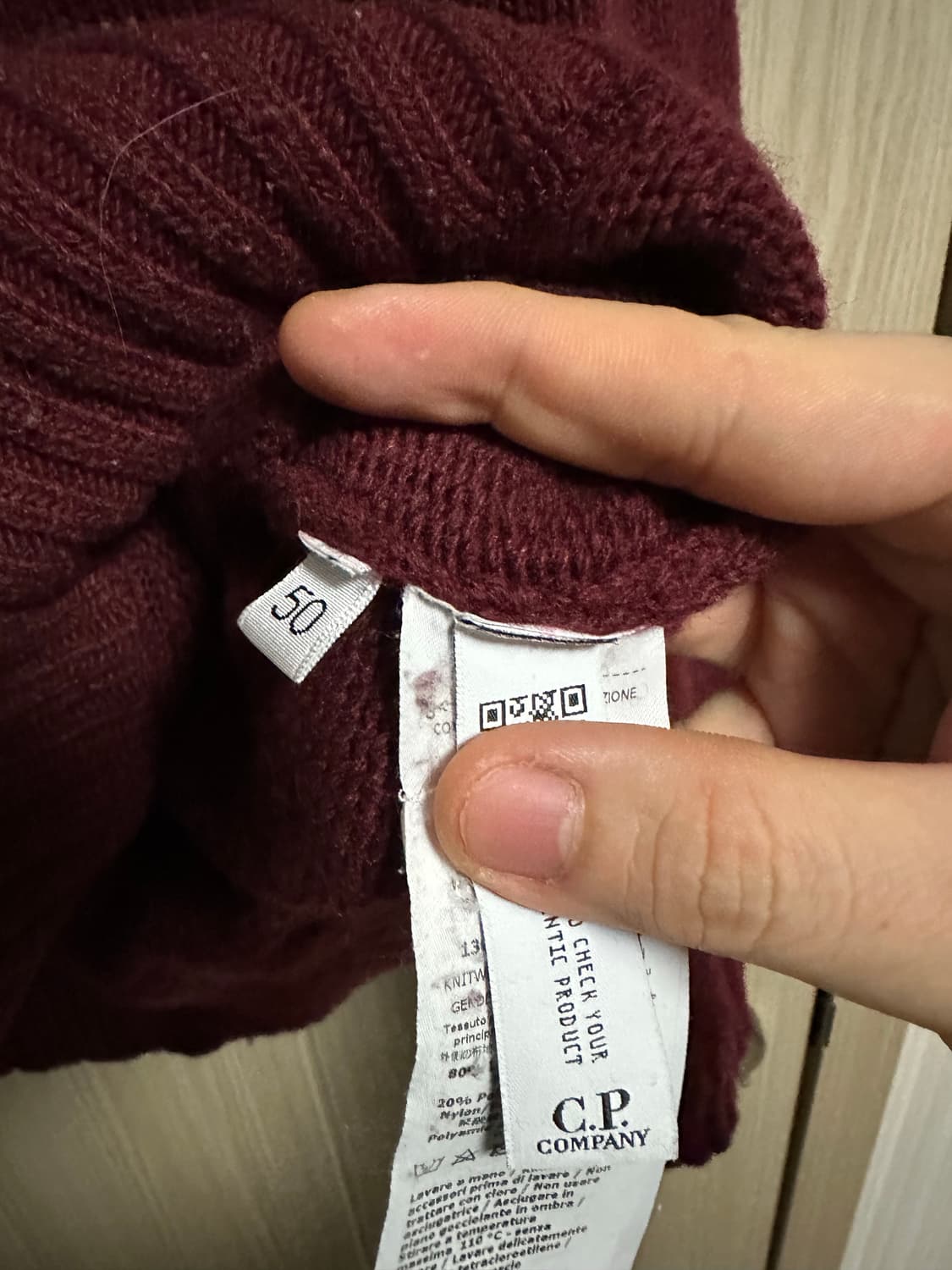 CP컴퍼니 버건디 렌즈 니트집업 (50) 상품이미지3