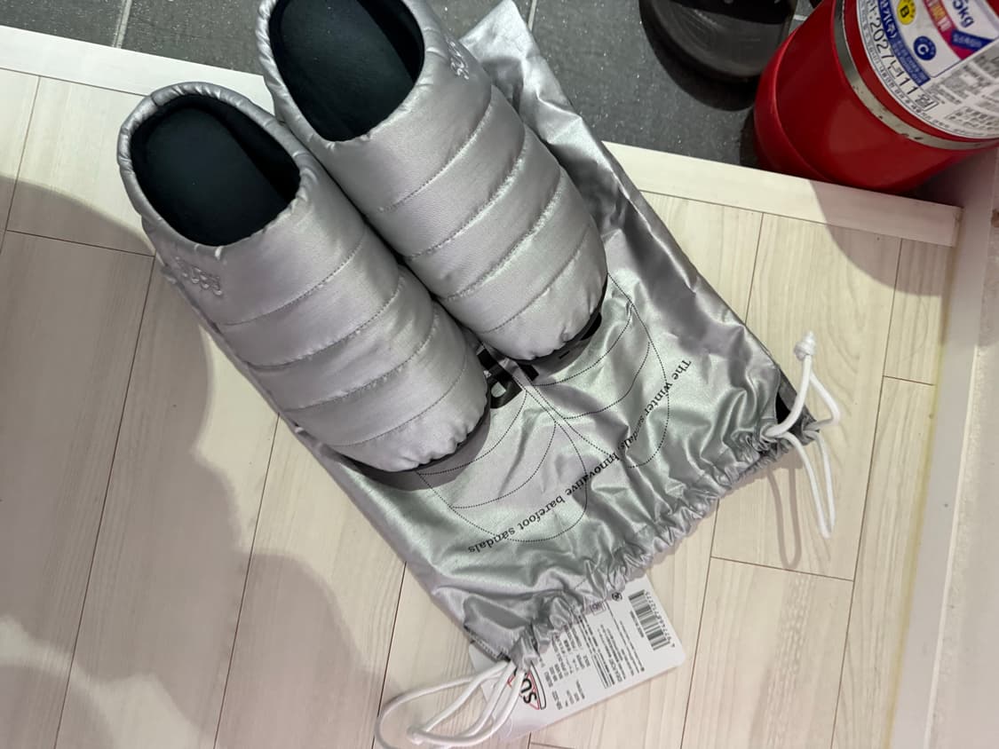 스부 패딩신발 실버 상품이미지1