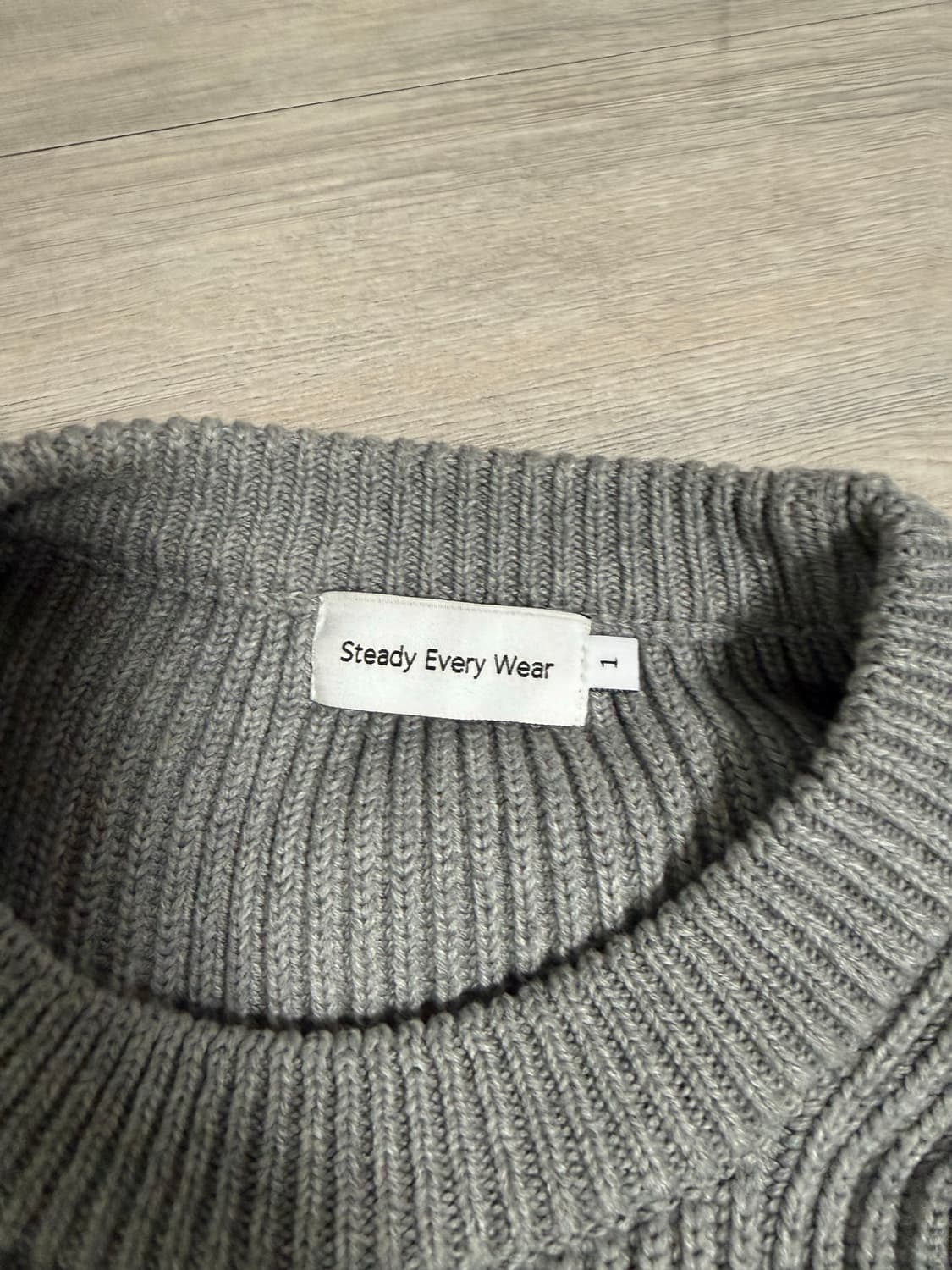 스테디에브리웨어 sew 크루넥 코튼 립 니트(그레이 멜란지) 상품이미지4