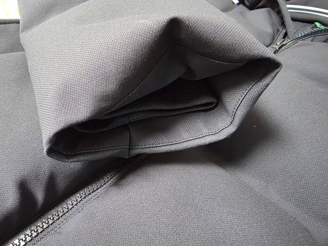 라코스테 패딩 판매합니다. 상품이미지4