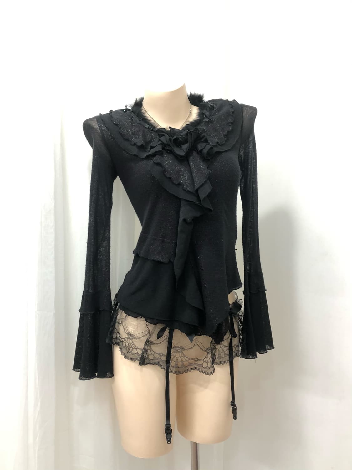 DOHO black fairy fur frill long sleeve 상품이미지1