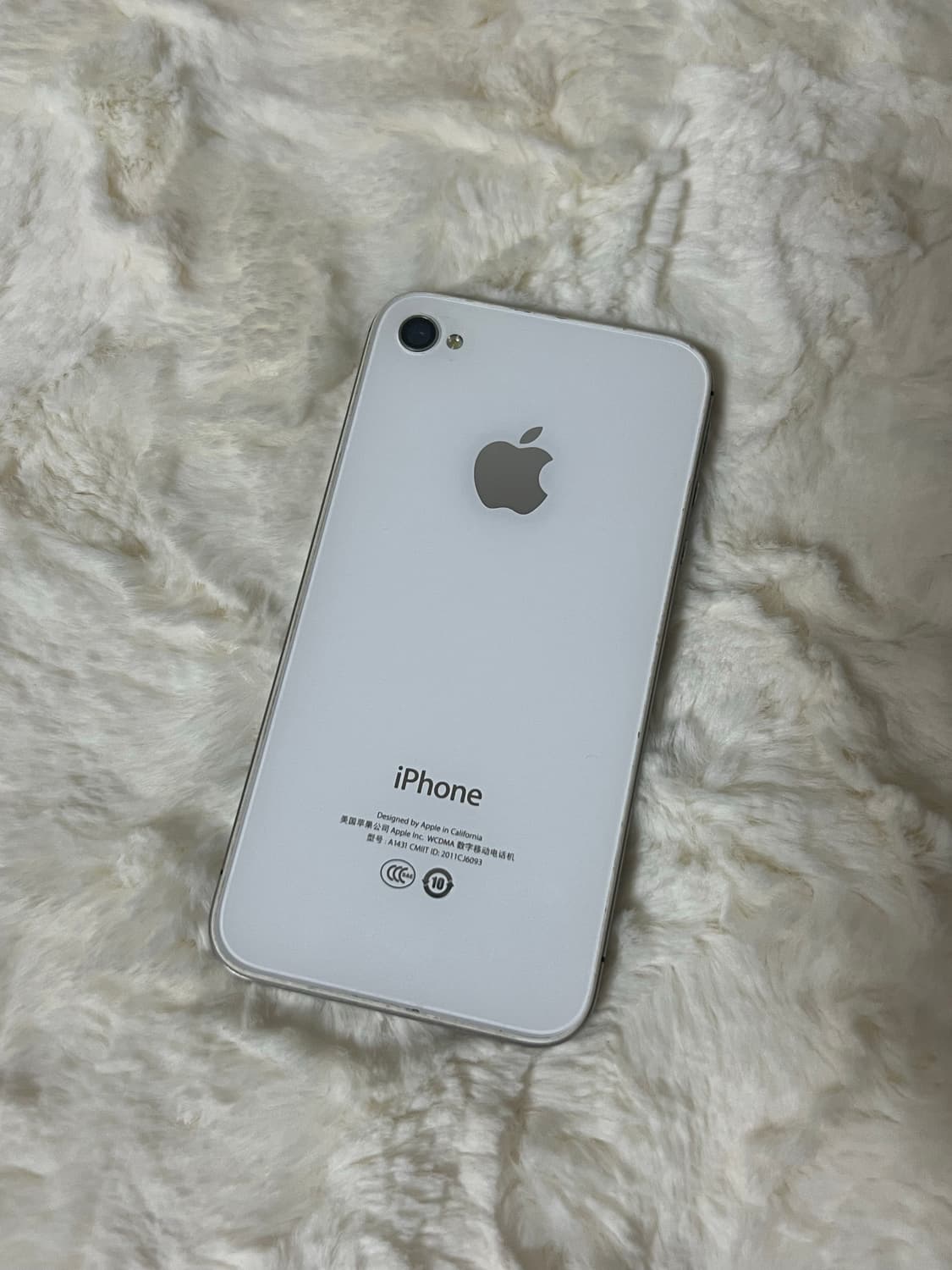 아이폰 4s 화이트 (충전기/케이스 포함 하자ㅇ) 상품이미지2