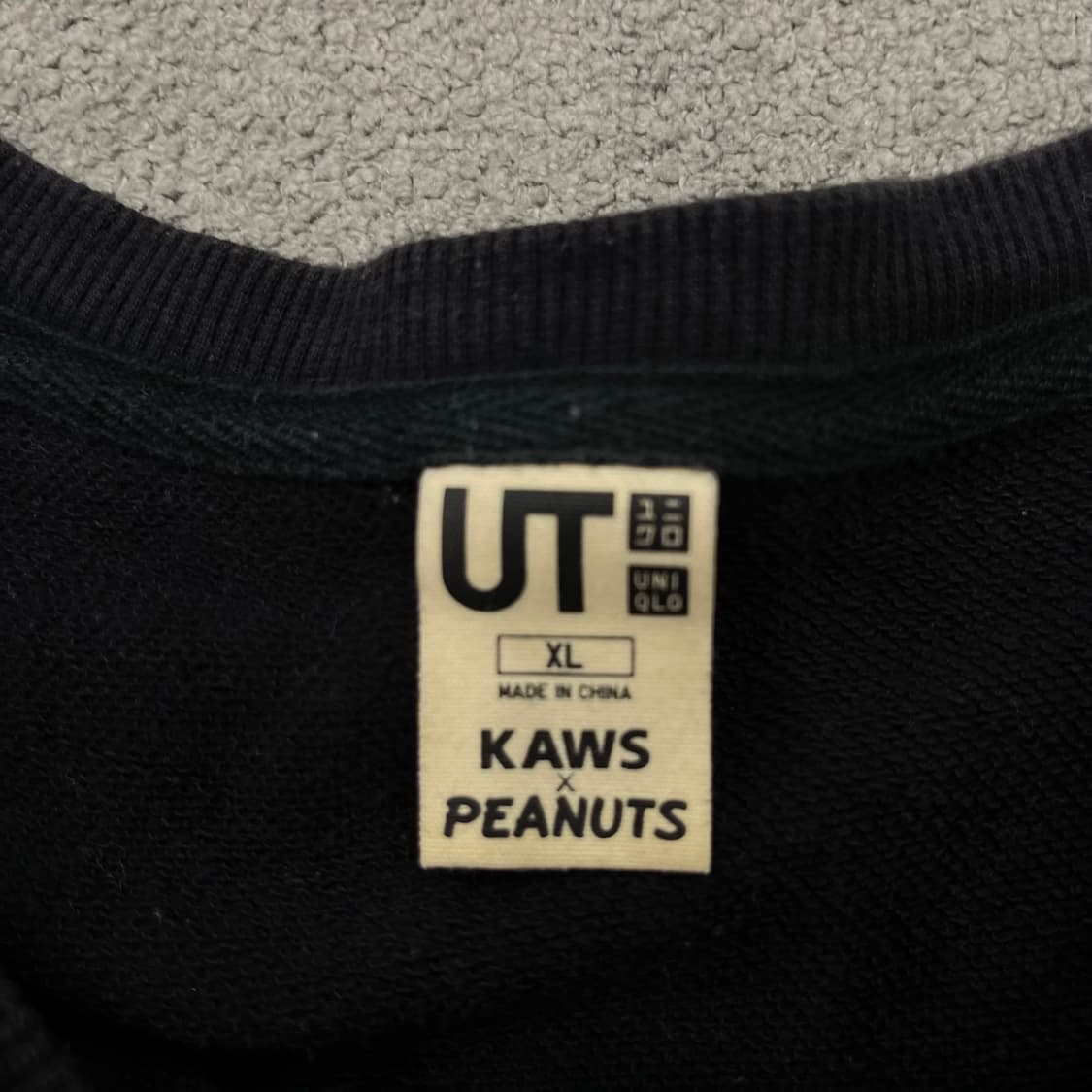XL 유니클로 카우스 스누피 맨투맨 상품이미지4
