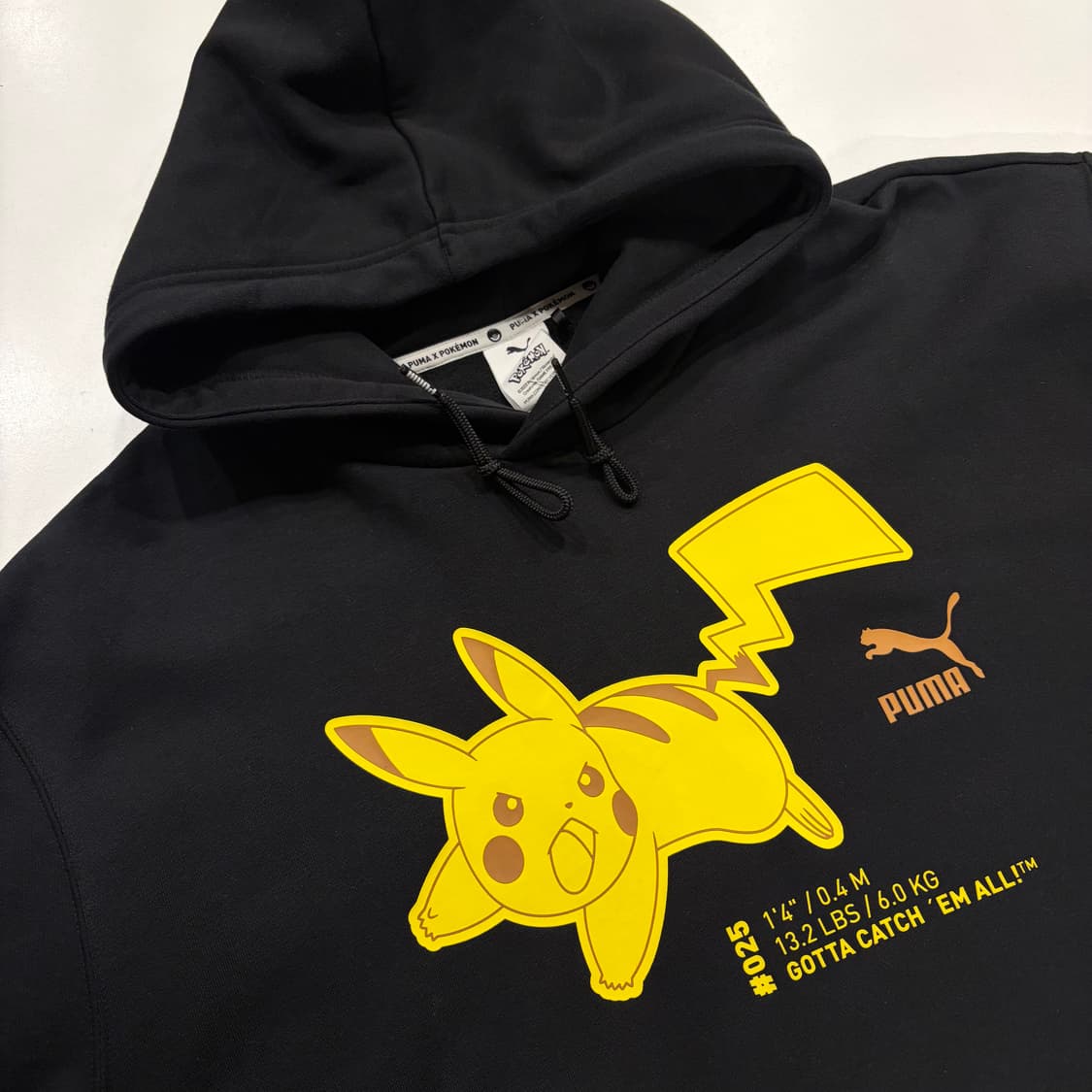 [XL] 푸마 포켓몬 피카츄 후드티 블랙 B983 상품이미지3