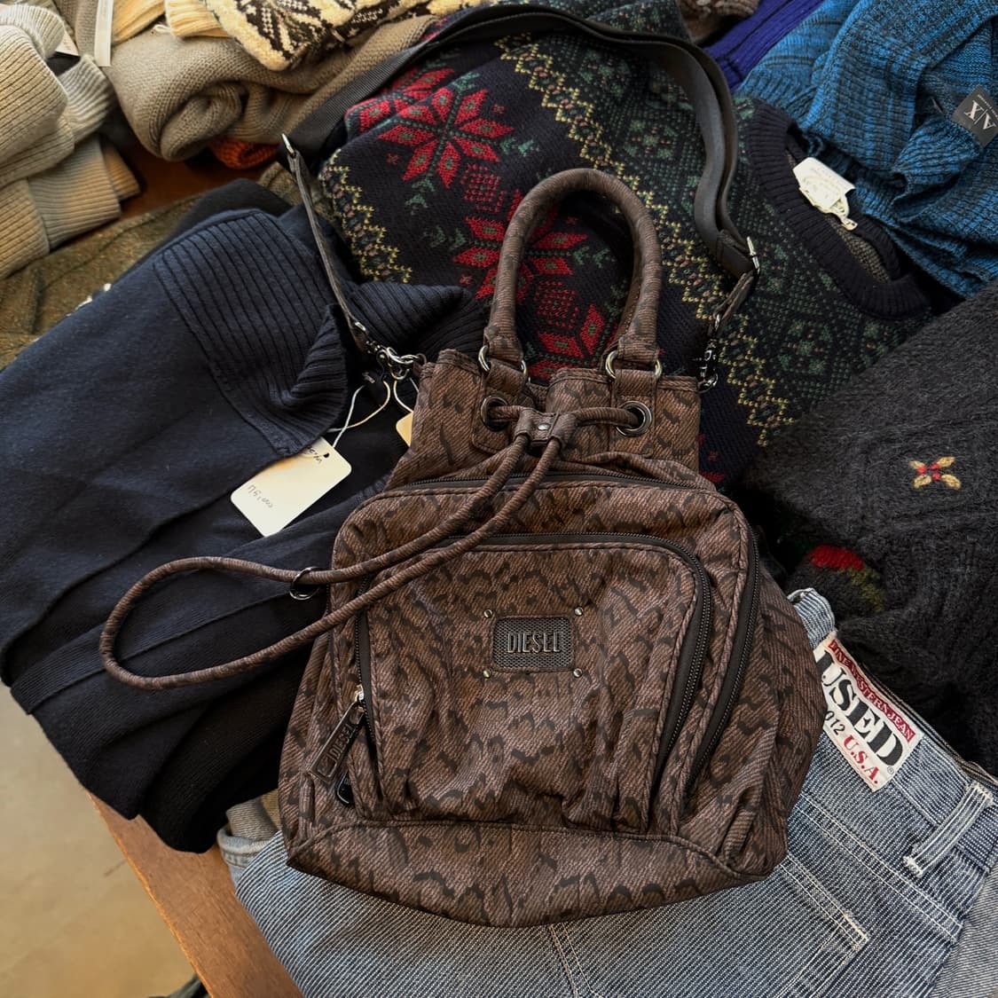 디젤 다크 브라운 레오파드 3웨이 크로스백 토트백 숄더백 상품이미지4