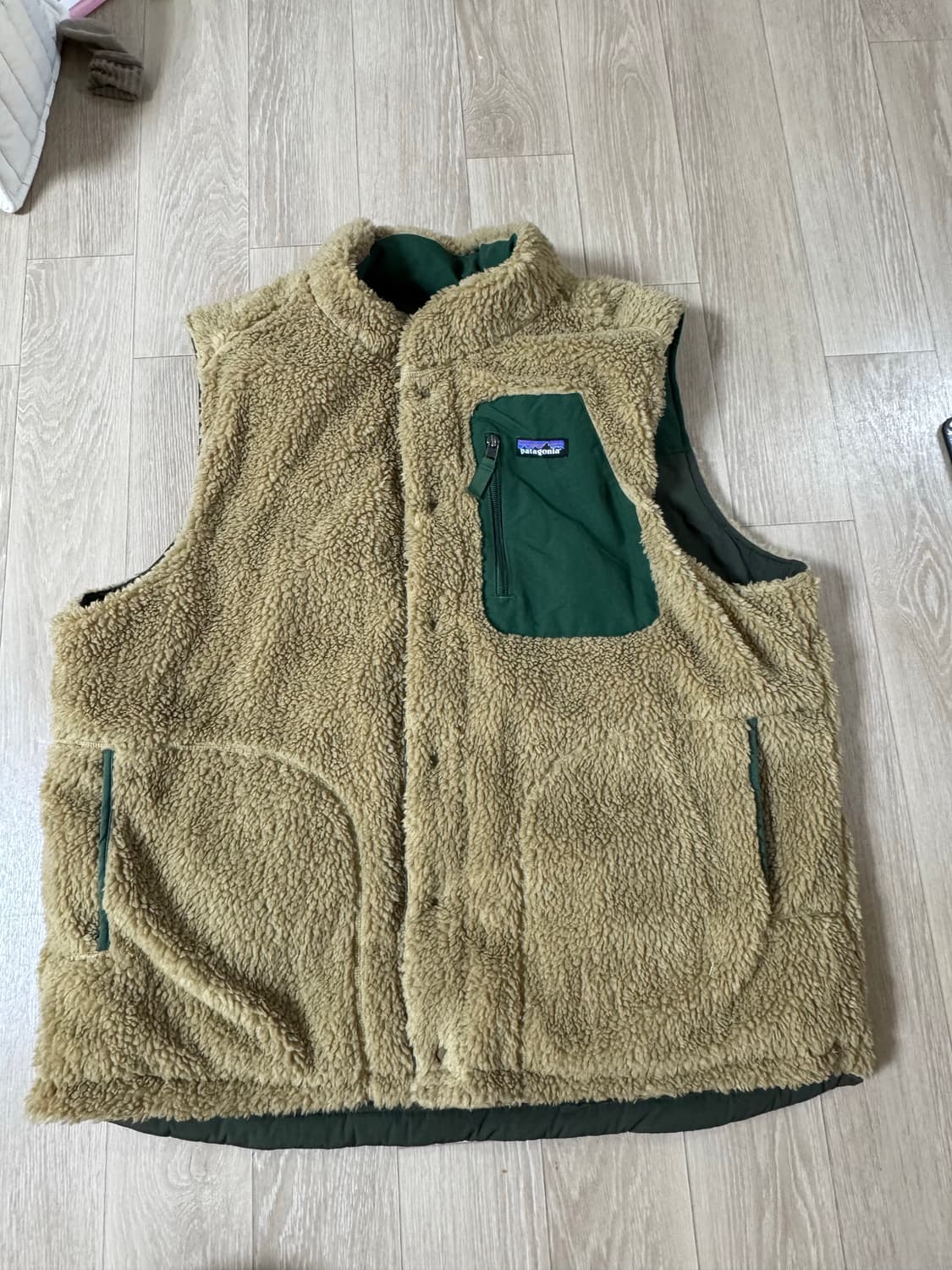 XL 파타고니아 리버시블 비비 다운 베스트 그린 상품이미지4