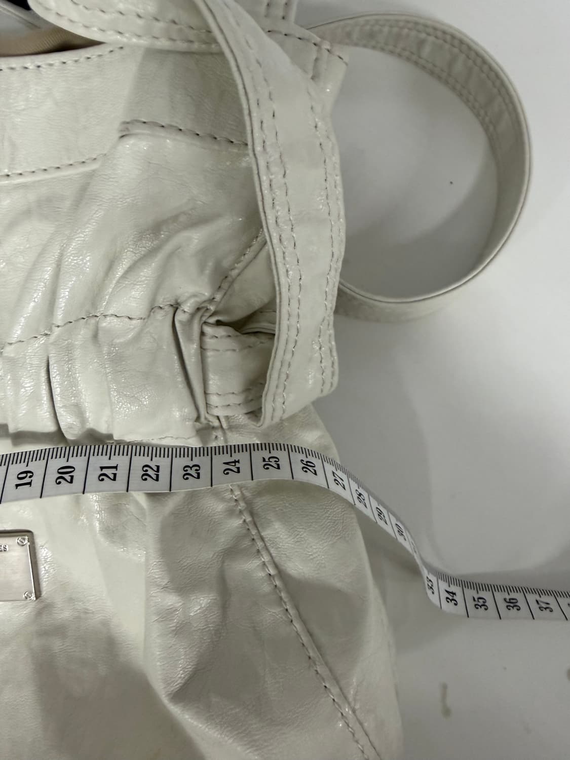 정품) 마뗑킴 셔링 숄더백  상품이미지9