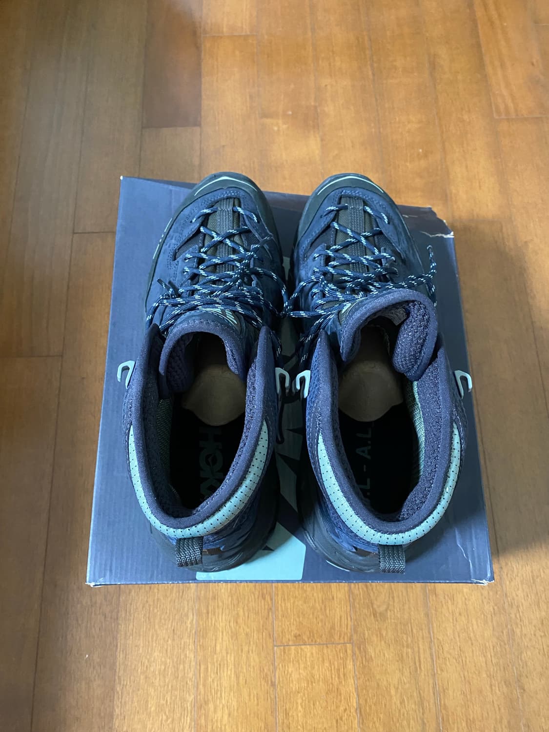 [280] 호카xJ.L-A.L 토르 울트라 하이 블루베리 제이다이트 상품이미지4