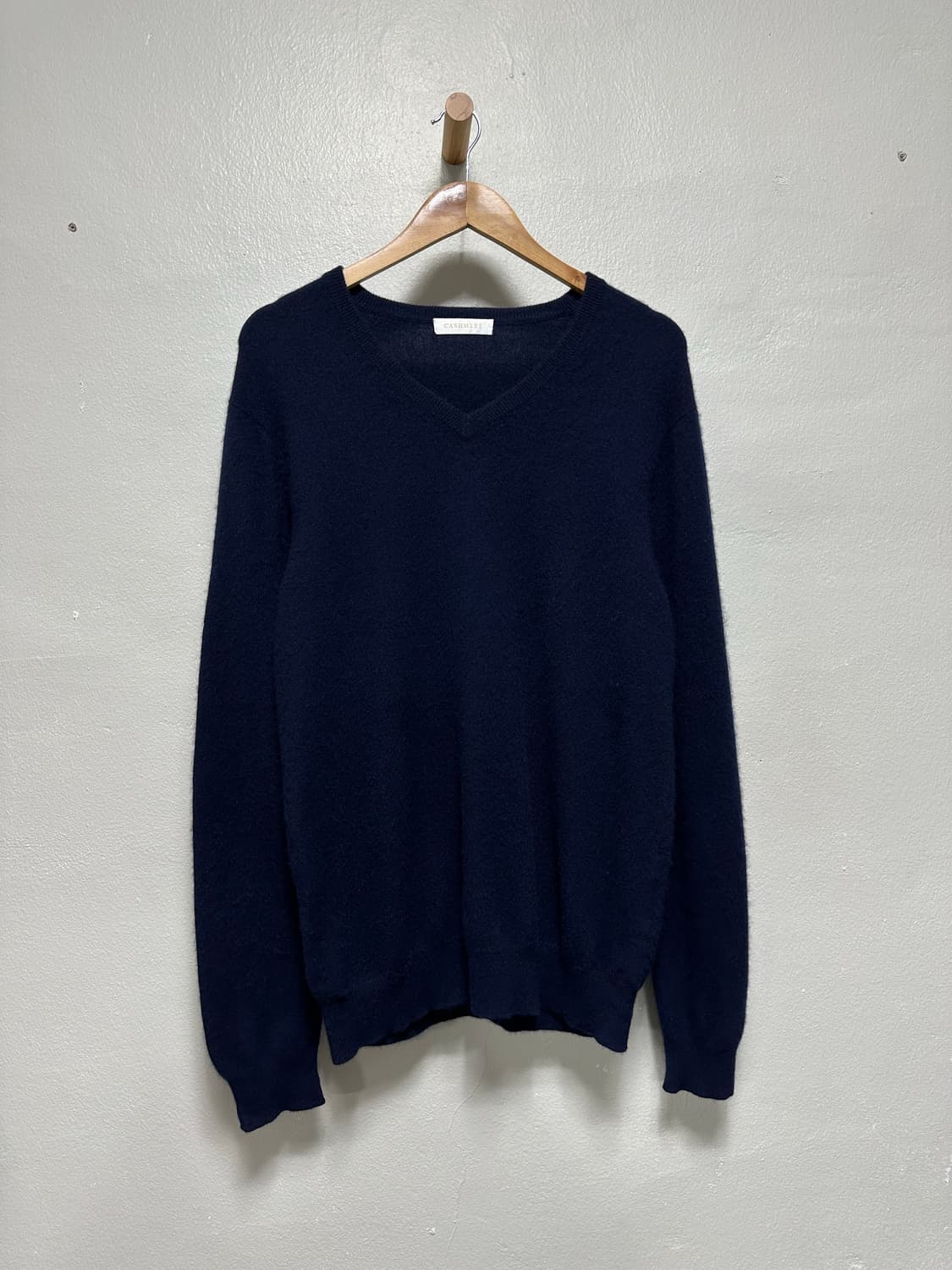 유니클로 캐시미어 브이넥 니트 상품이미지1