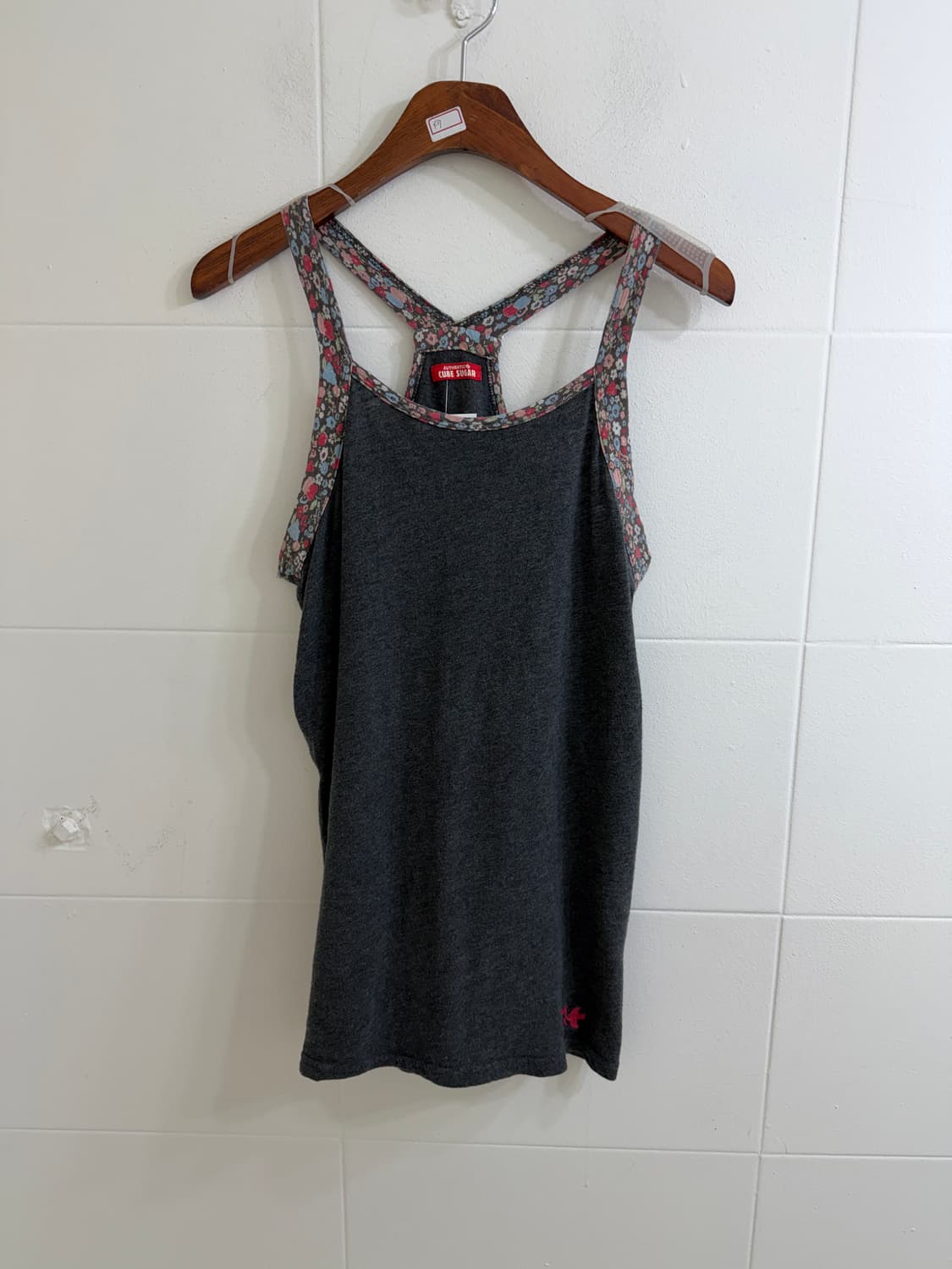 (상의 세트) 하드락 카페 펑크 브이넥 반팔 티셔츠 + 플라워 나시 상품이미지6