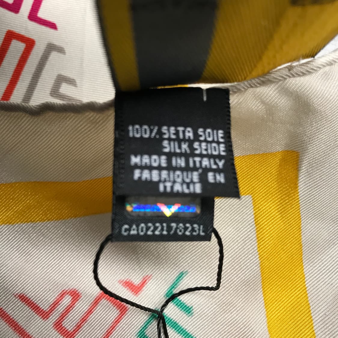 펜디 로고 실크 스카프 상품이미지7