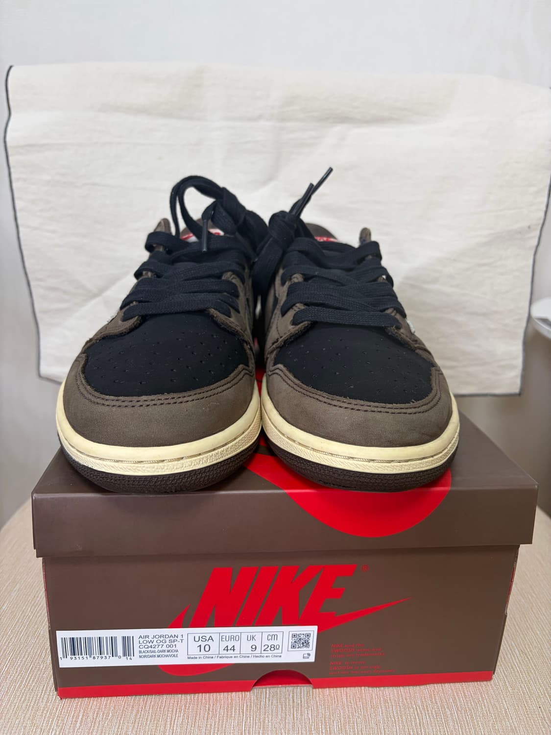 나이키 조던1 로우 트래비스 스캇 OG 상품이미지1
