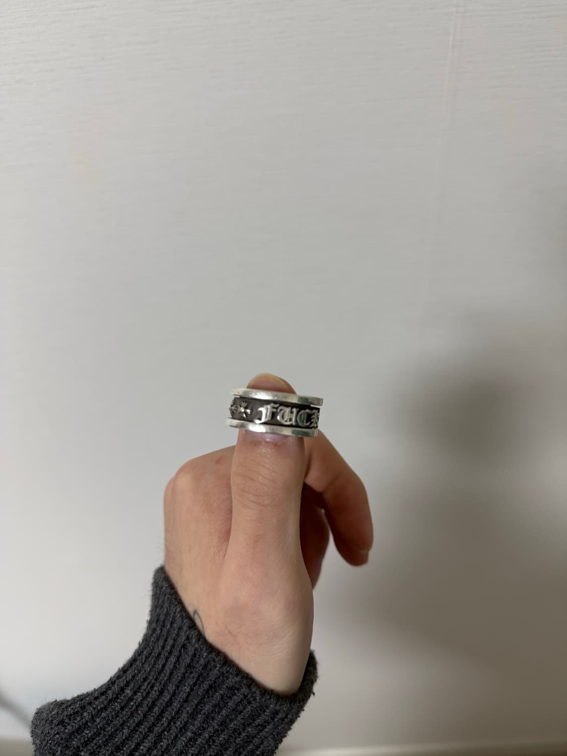 크롬하츠 퍽유 스피너링 팔아요 인보이스 구성품 영수증 있습니다 상품이미지1