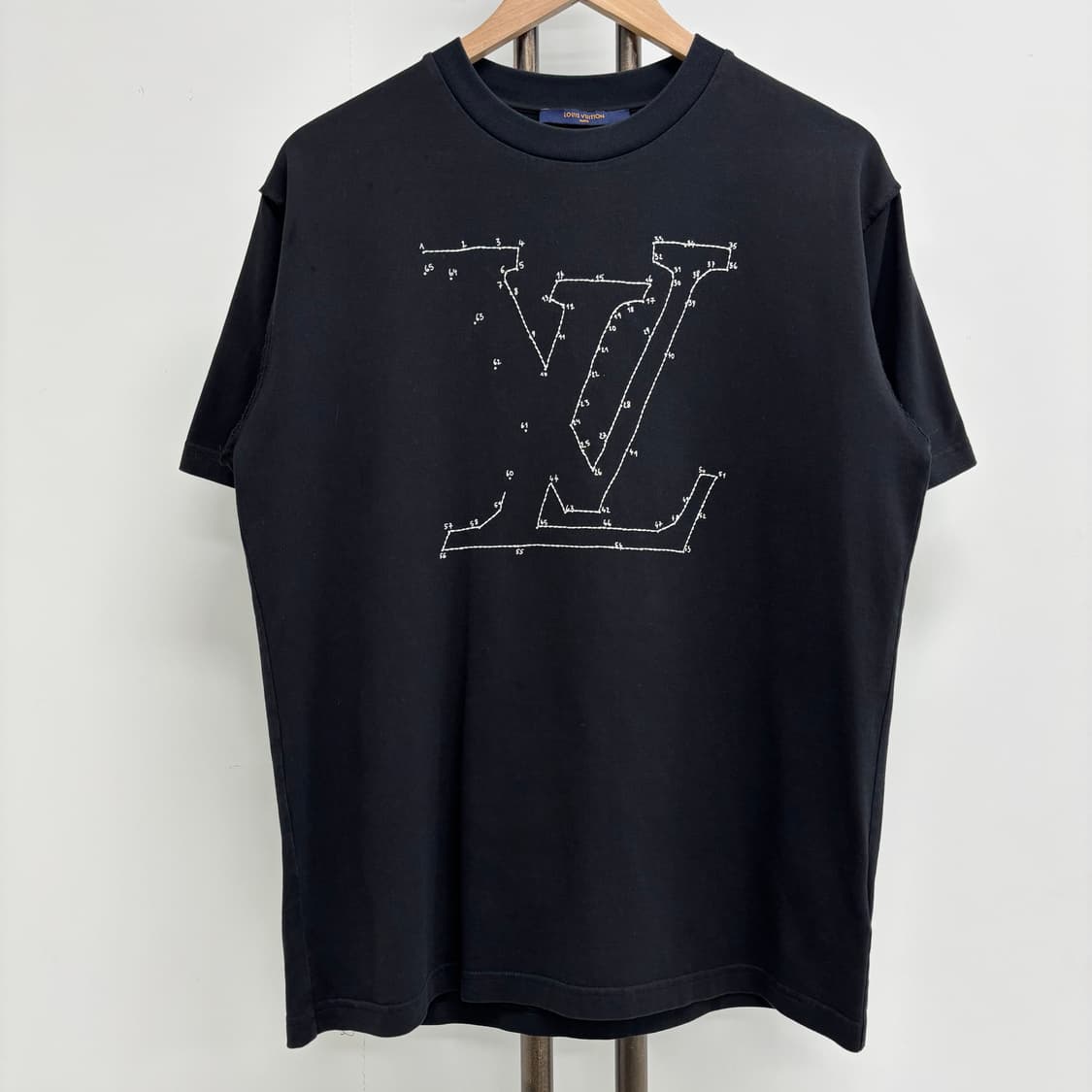 [M]루이비통 LV로고 반팔티 상품이미지1