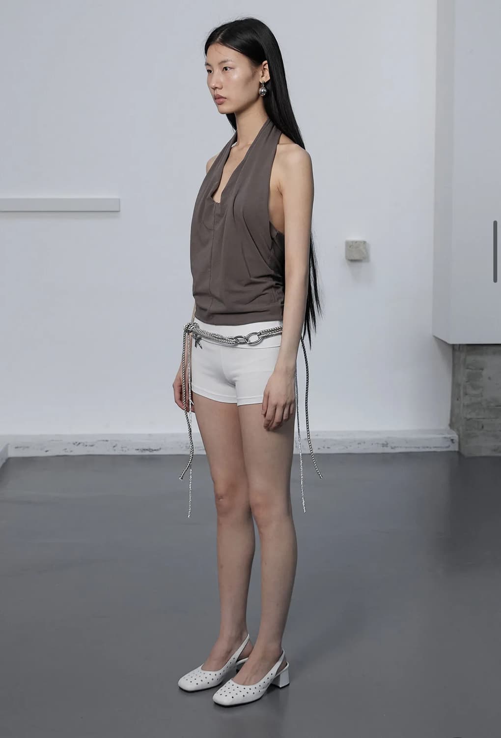 DRAPE HALTER NECK SLEEVELESS / BROWN 상품이미지5