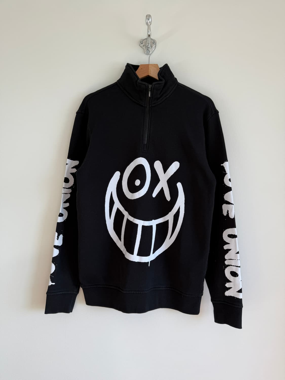 아디다스(adidas) 콜라보 하프집업 상품이미지1