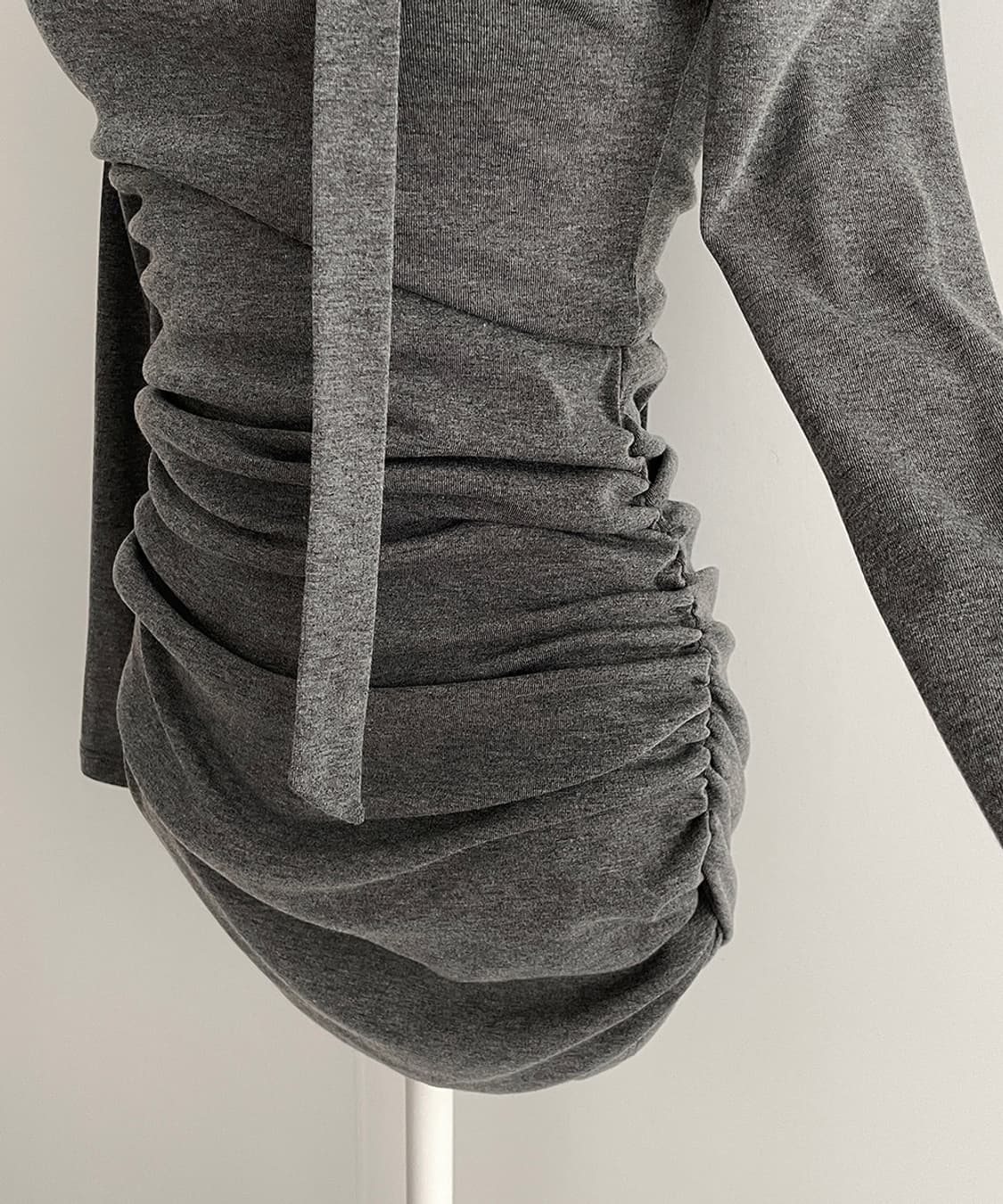 오프숄더 셔링 타이 원피스 상품이미지5