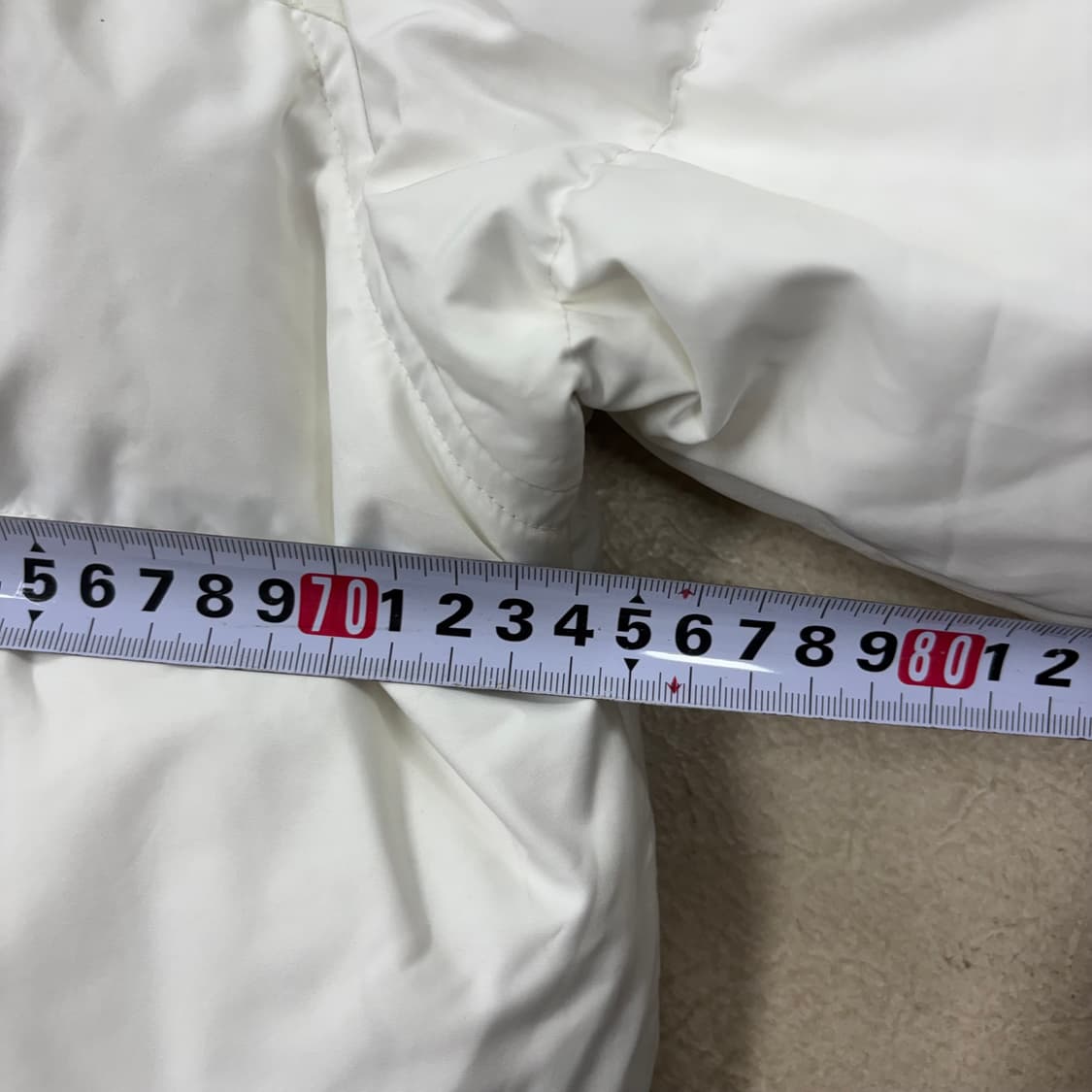 나이키 올드스쿨 스우시 화이트 패딩 상품이미지6