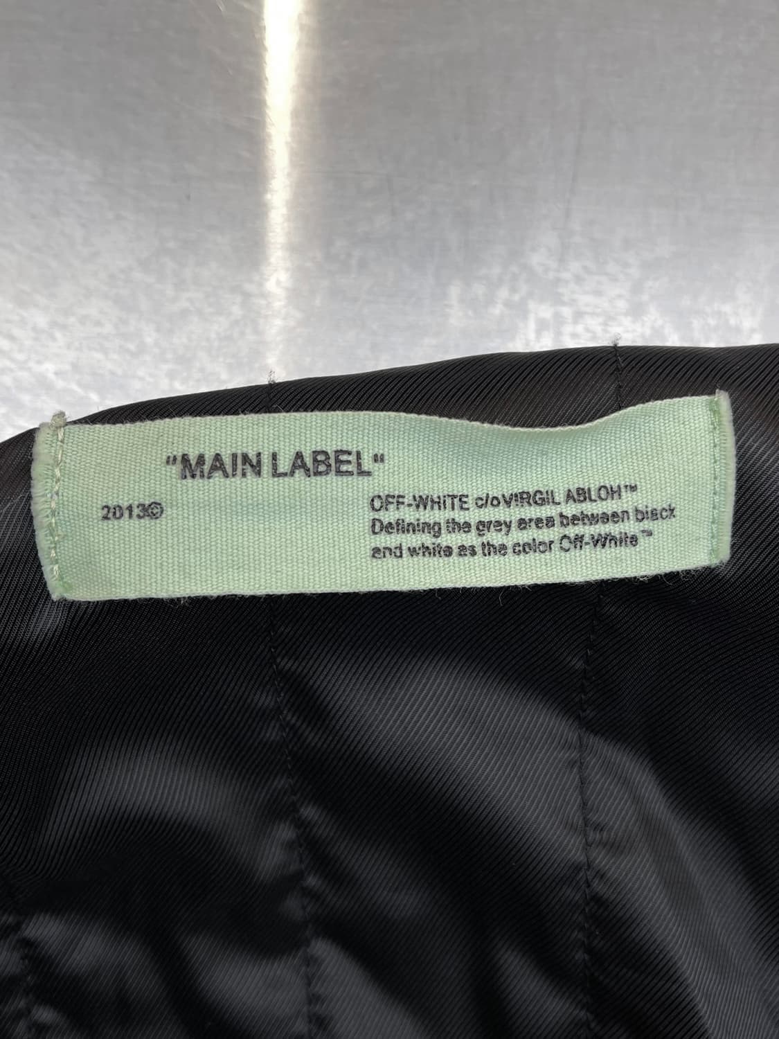 오프화이트 x 바니스 뉴욕 프레임 오프 마인드 큐프로 봄버 자켓 상품이미지7