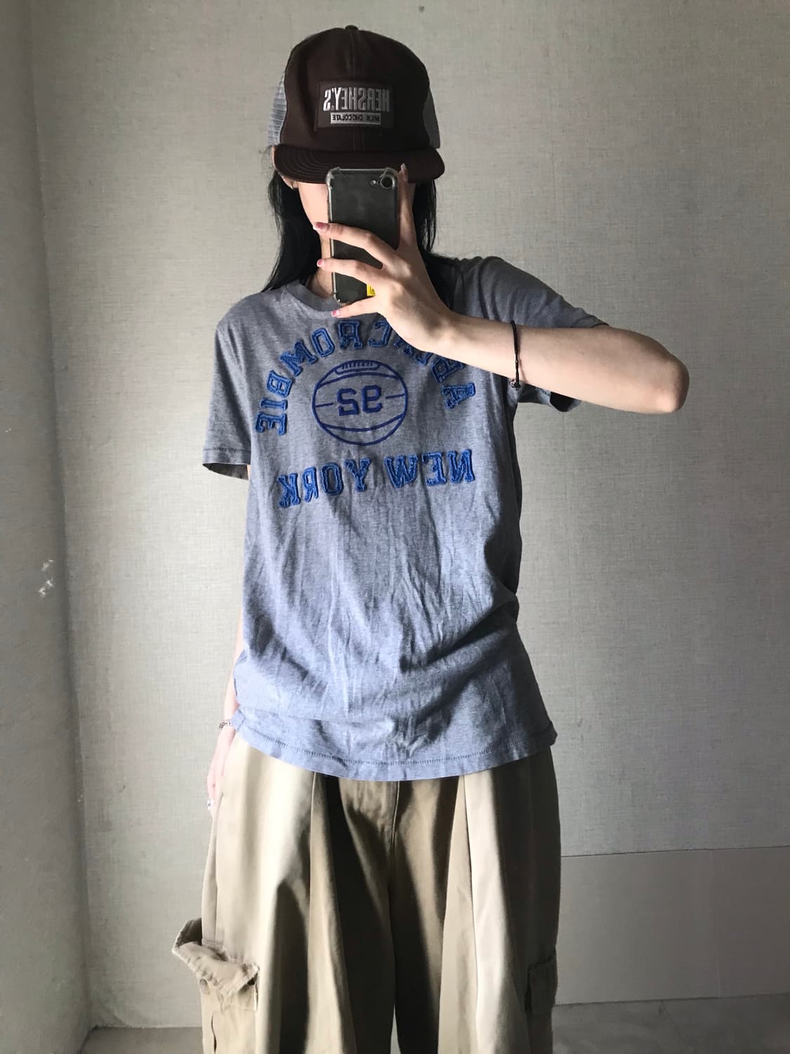 아베크롬비 그레이 반팔티셔츠 상품이미지3