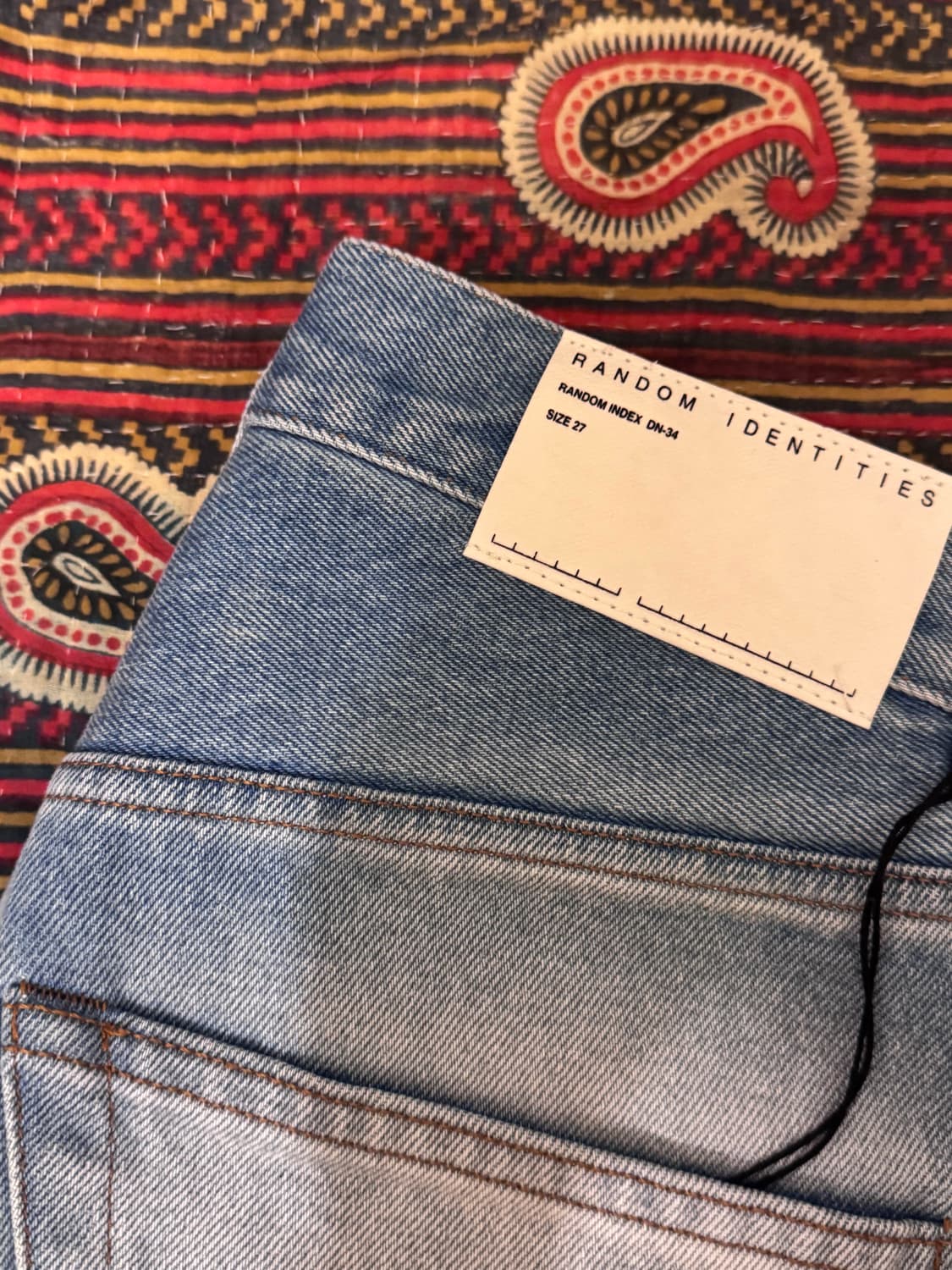 랜덤아이덴티티 백컷아웃데님 27 상품이미지3