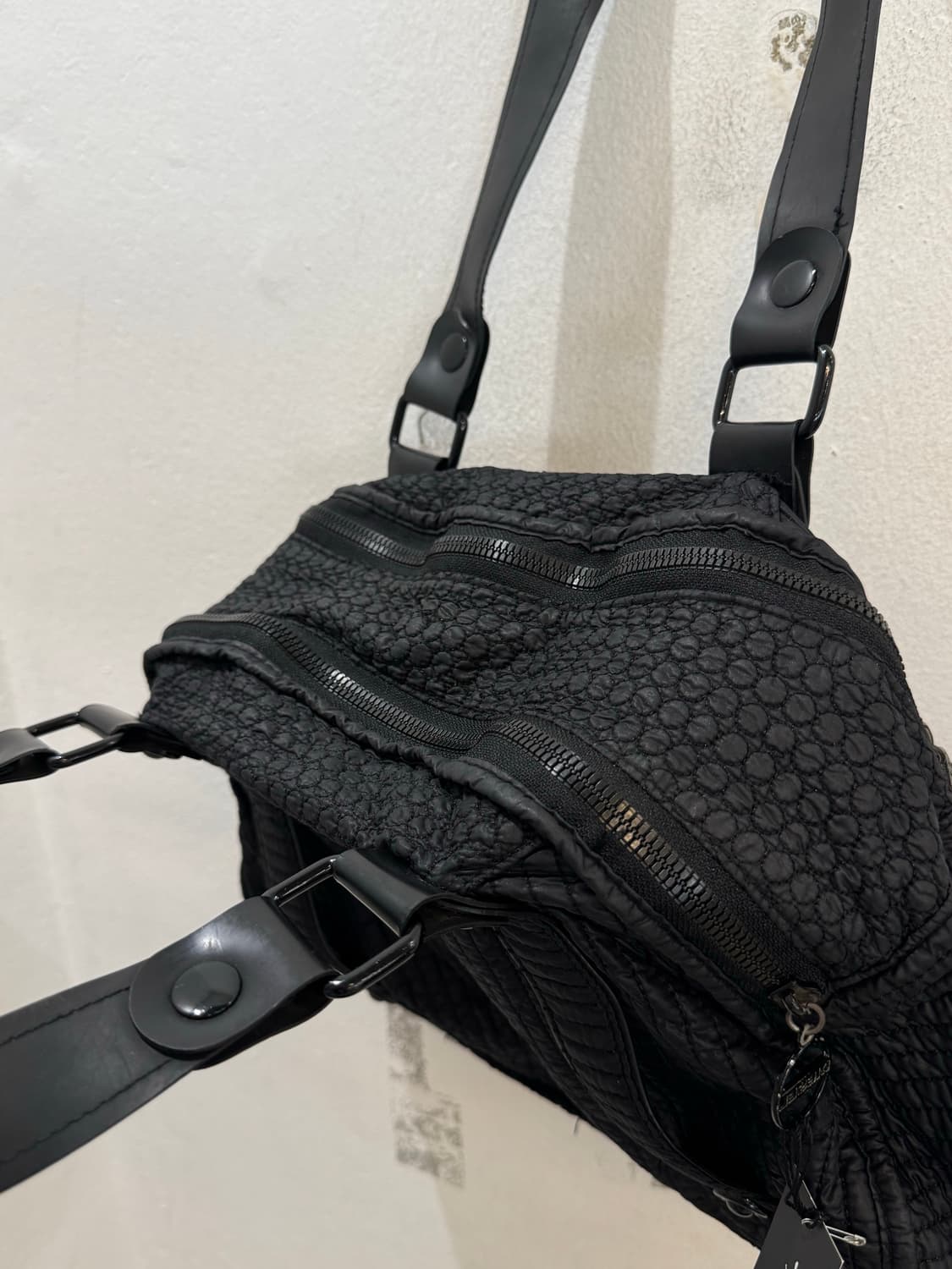 Diesel quilted nylon shoulder bag 상품이미지5