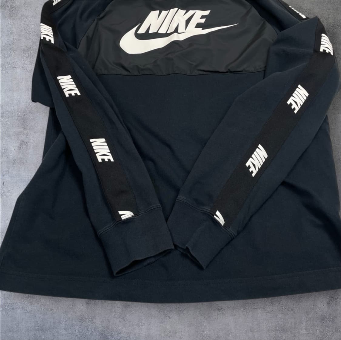 나이키 Nike 블랙 NSW 하이브리드 롱슬리브 긴팔티셔츠 M 상품이미지5