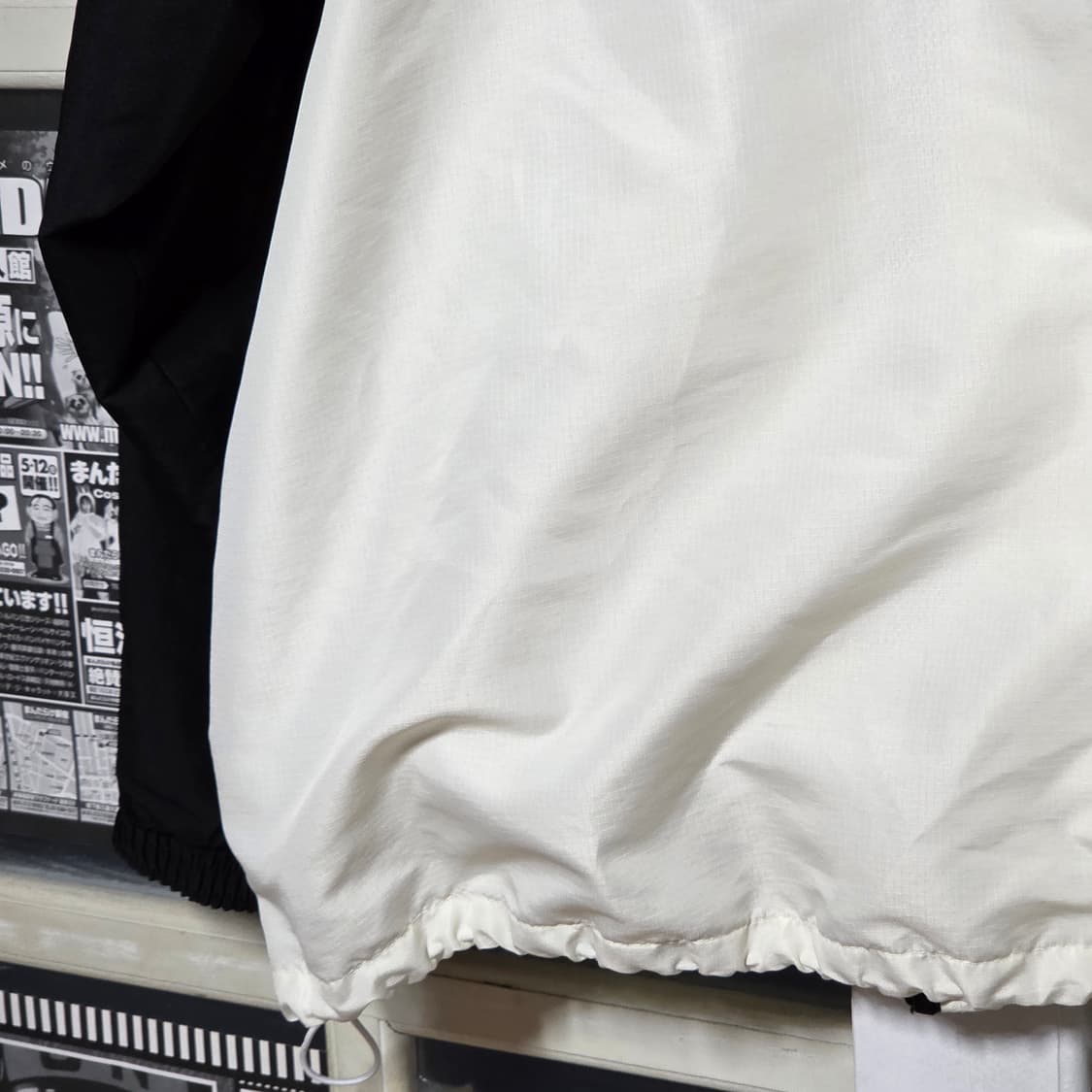 푸마 올드스쿨 블랙 화이트 배색 바람막이 자켓 상품이미지8